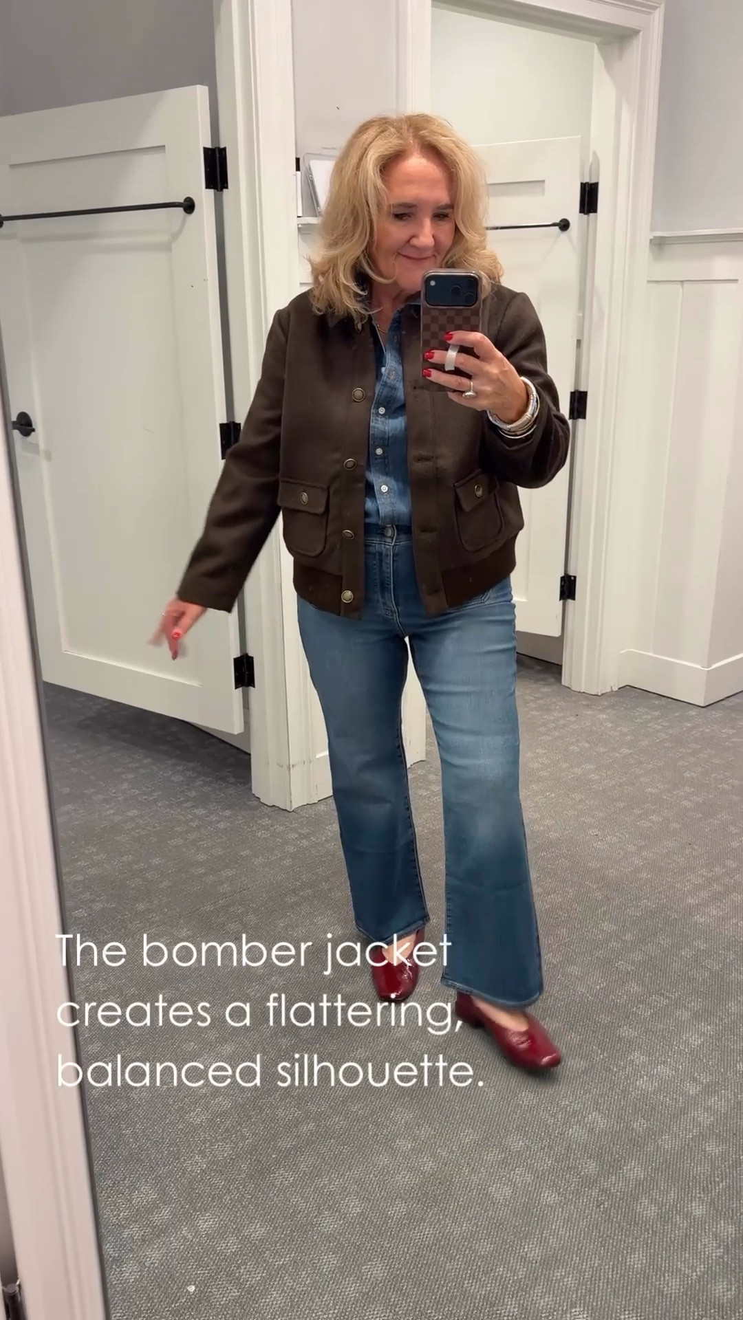 I have to say, this bomber jacket looks really good layered over denim! I’m wearing a medium petite in both the jacket and shirt, and my usual 8 petite in the pants.