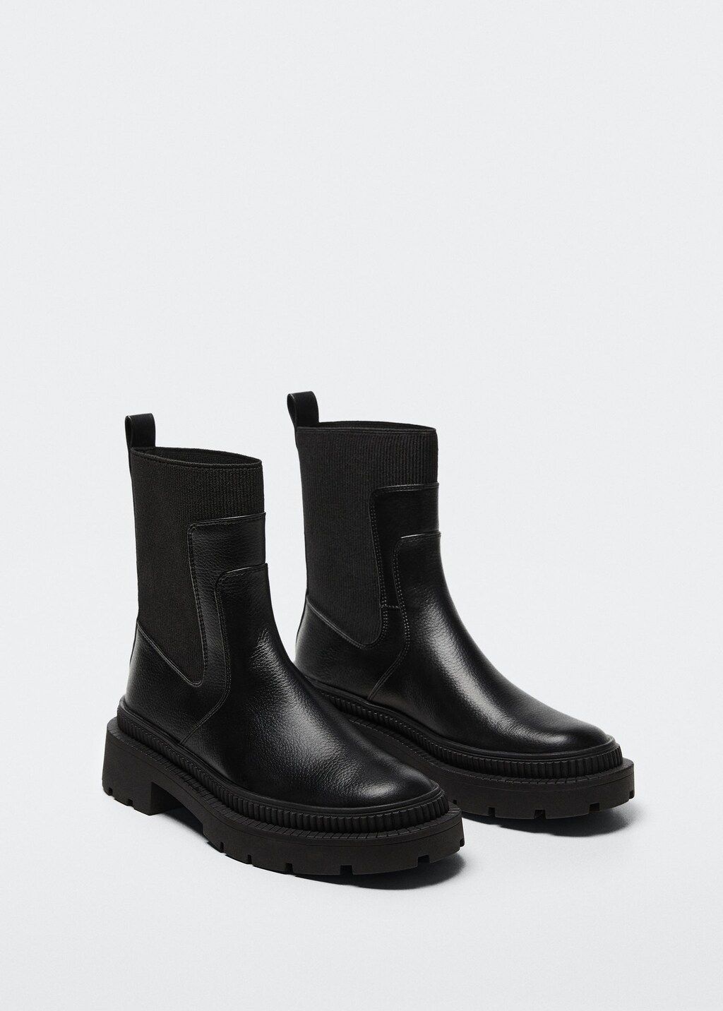 Track sole contrast ankle boots | MANGO (US)