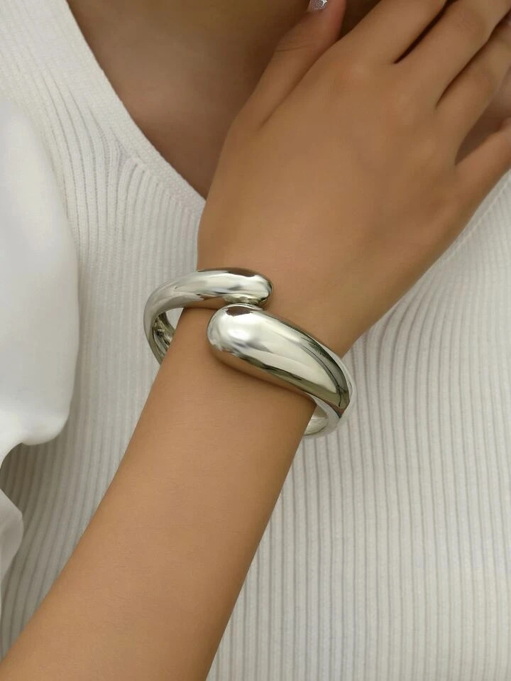 1pc Minimalist Geometric Abstract Snake-Shaped Fashionable Chic Sweet European & American Style E... | SHEIN