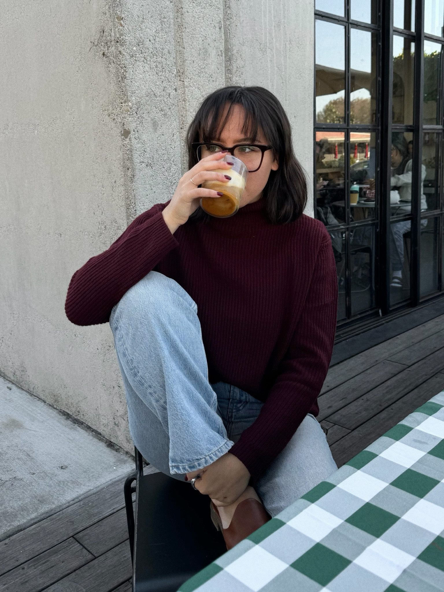 Coziest cashmere turtleneck. This color for winter >>