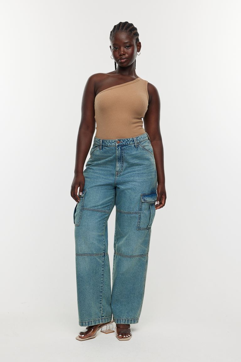 Curvy Fit Straight High Cargo Jeans - Light denim blue - Ladies | H&M US | H&M (US + CA)
