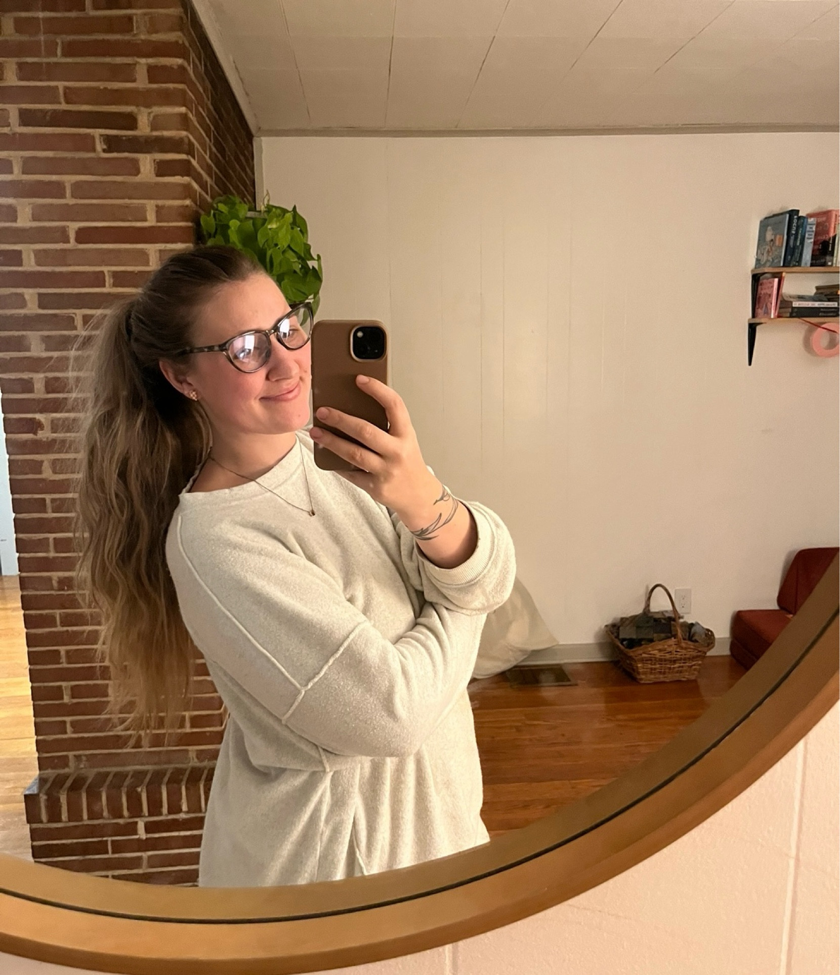 my fav fav fav sweatshirt is 40% off right now!!!