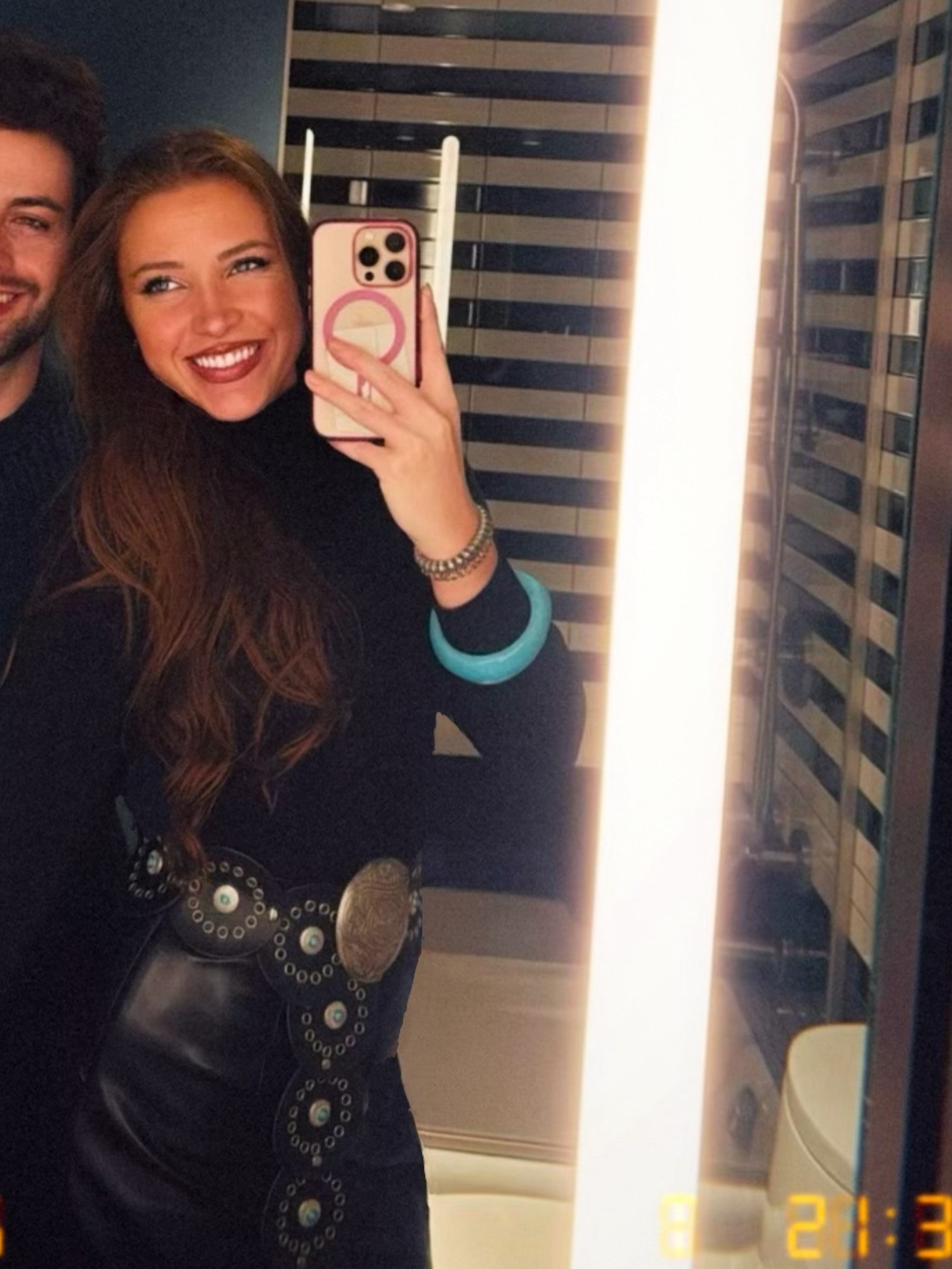 What to wear this holiday season:thanksgiving/ Friendsgiving outfit inspo

#LTKootd #LTKHoliday