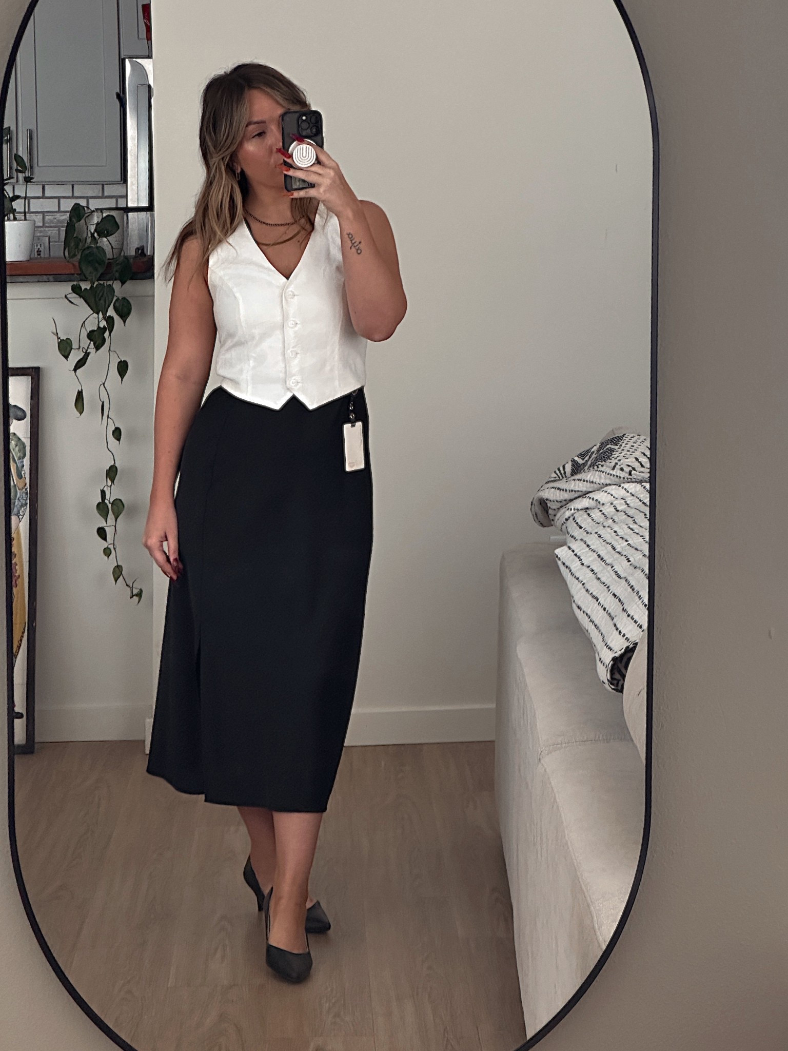 vest - wayf
skirt - target
cardigan - h&m
heels - amazon 

#LTKSeasonal #LTKWorkwear