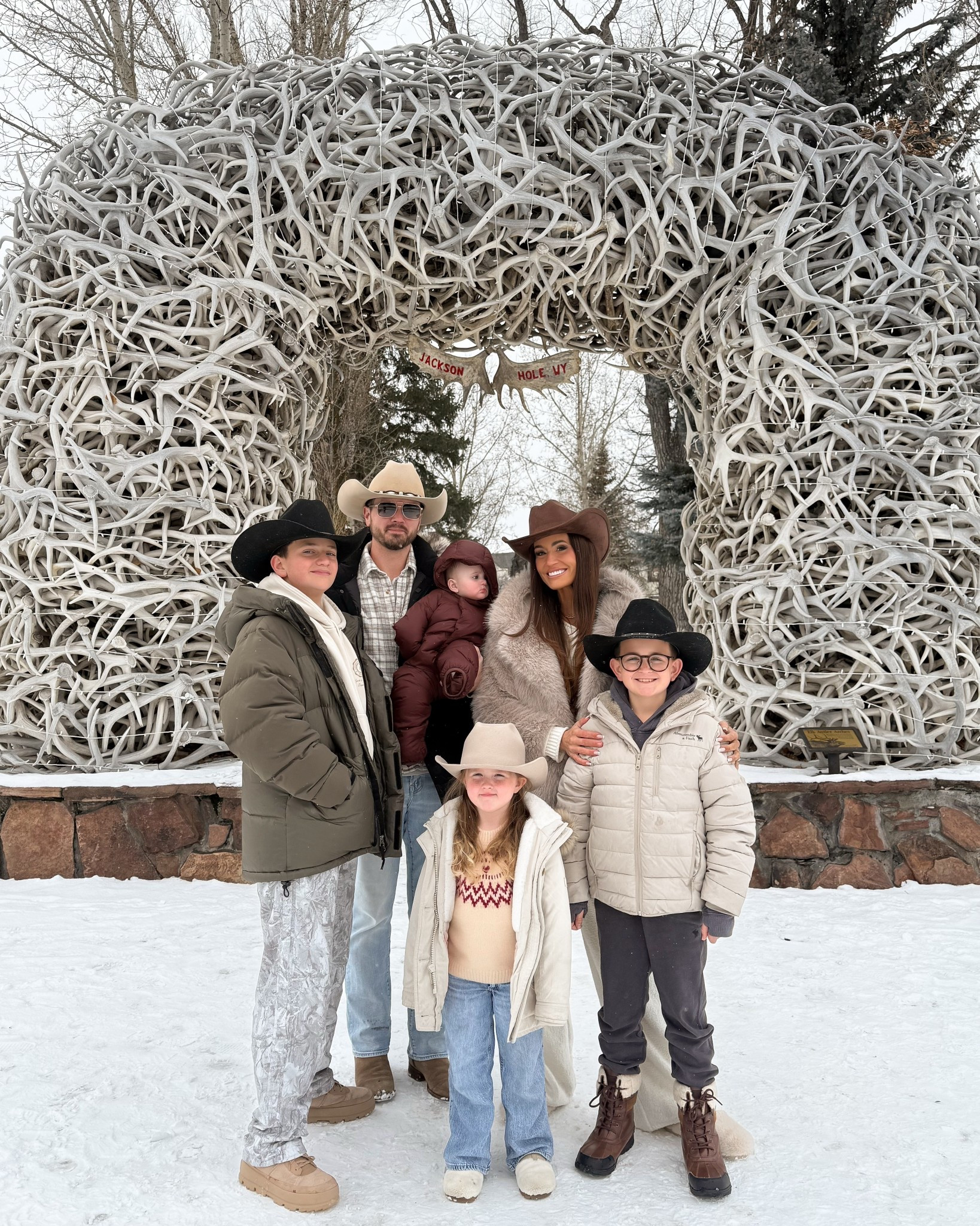 Family winter outfits 

#LTKKids #LTKMens #LTKTravel