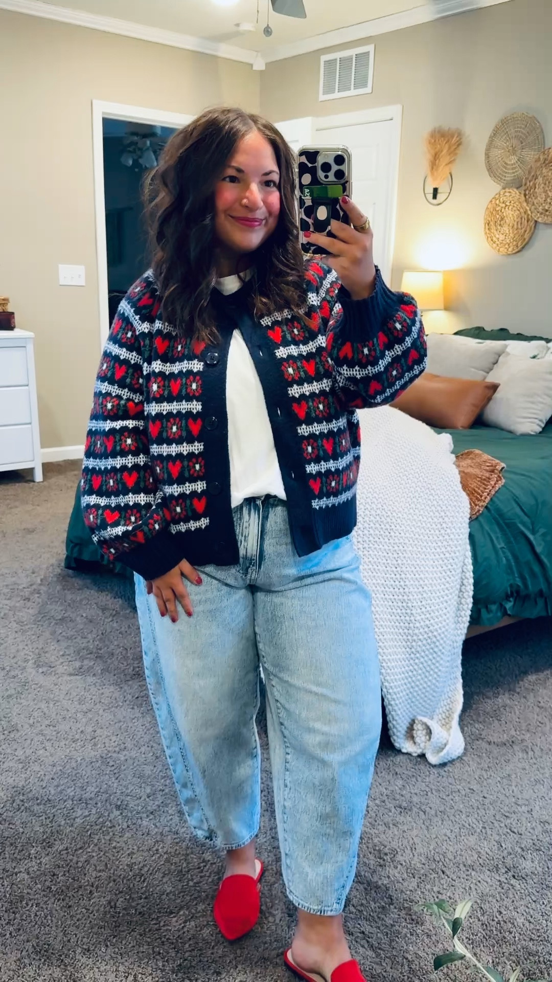 Valentine’s cardigans from Old Navy 💕 Cozy, cute, and easy to style.

mules: fit true to size // wearing a 5
jeans: fit true to size // wearing a 14
bubble tee: fits true to size // wearing a large
cardigan: fits true to size // wearing a large 

 

#LTKootd #LTKSeasonal #LTKMidsize