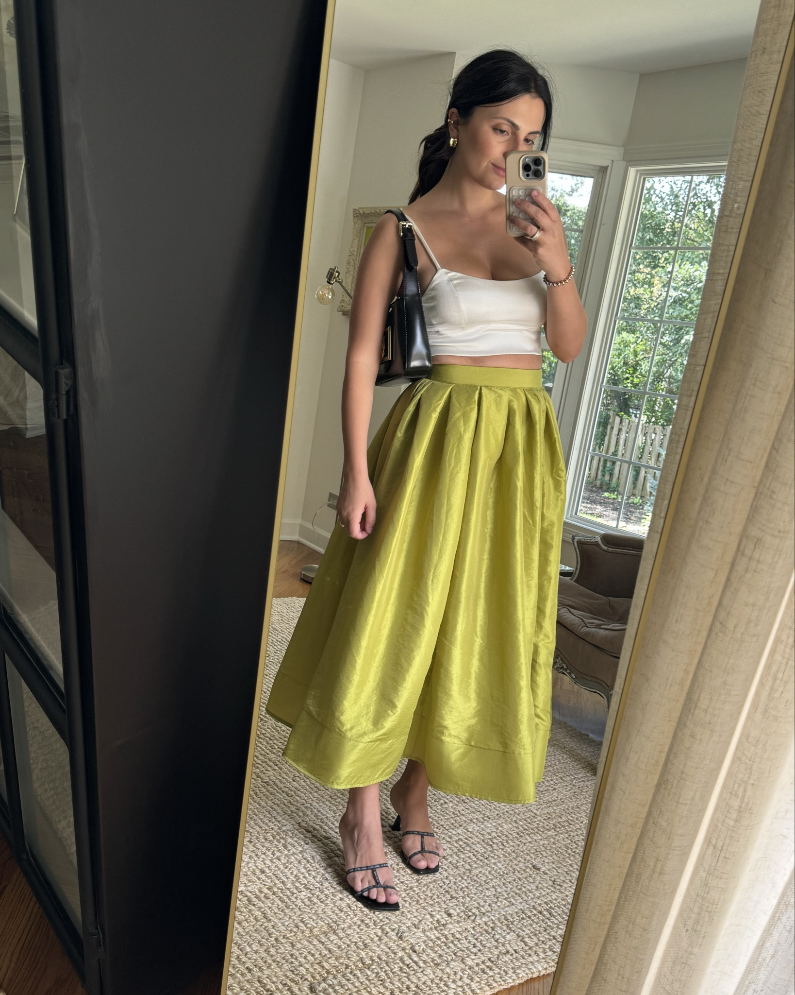 Puffy skirts make me happy 👗