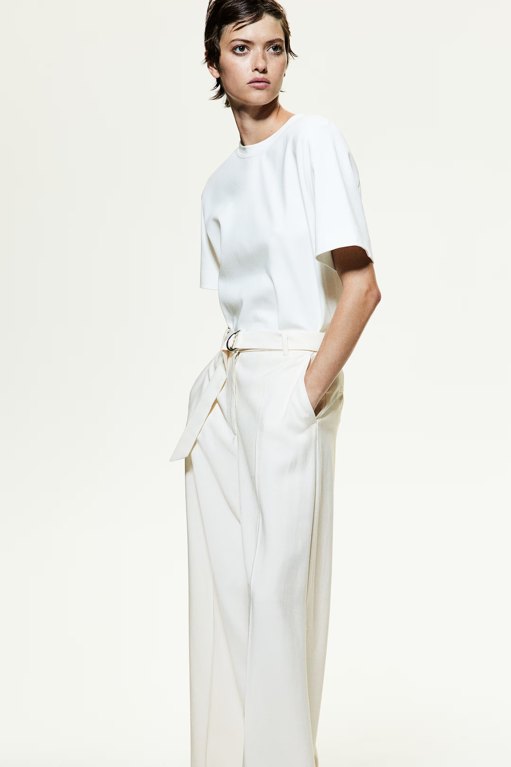 Weite Hose mit Gürtel | H&M (DE, AT, CH, NL, FI)