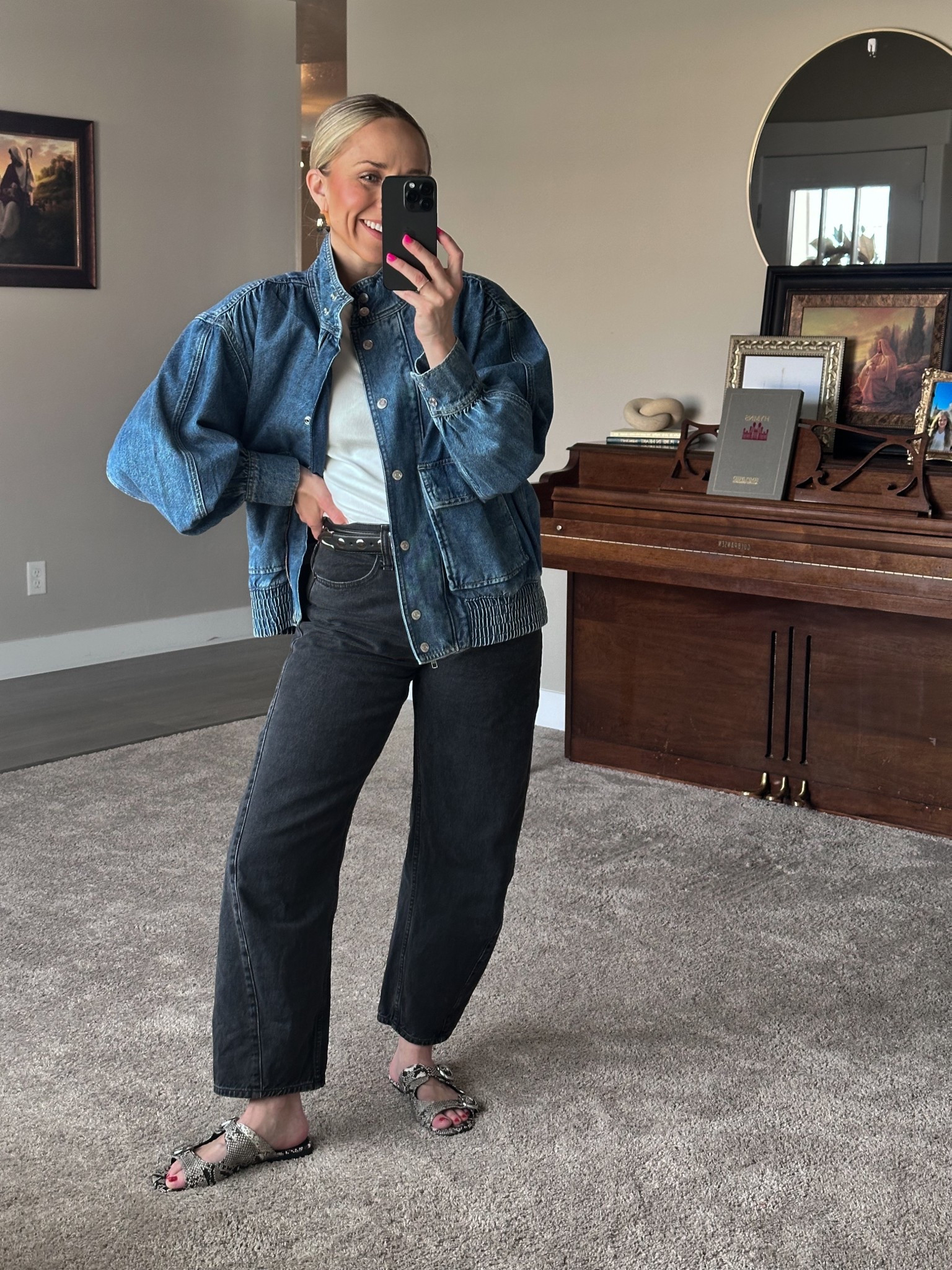 Gap has done it again! So many great spring staples and transitional pieces that are up to 50% off until 3/11! All are for sure mom must haves that you are going to LOVE.

@gap #gappartner #howyouweargap

#LTKStyleTip #LTKFindsUnder50 #LTKSpringSale