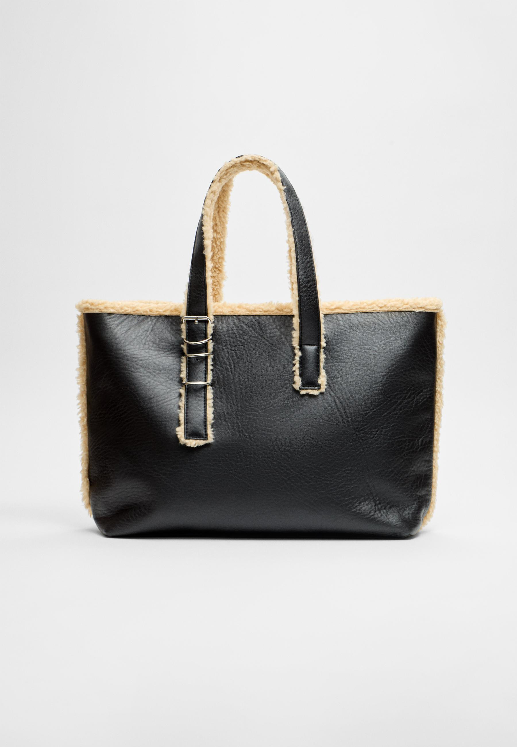 Contrast faux shearling lined shopper bag | Stradivarius (UK)