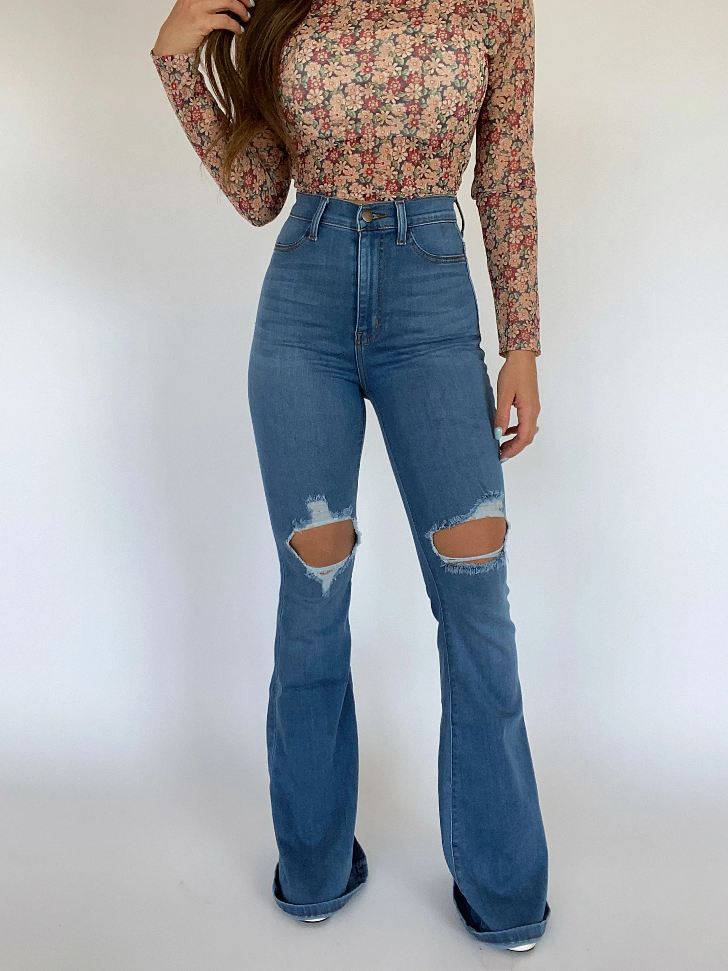 Kaitlyn Distressed Flare Jeans- Medium Wash | Willow Boutique
