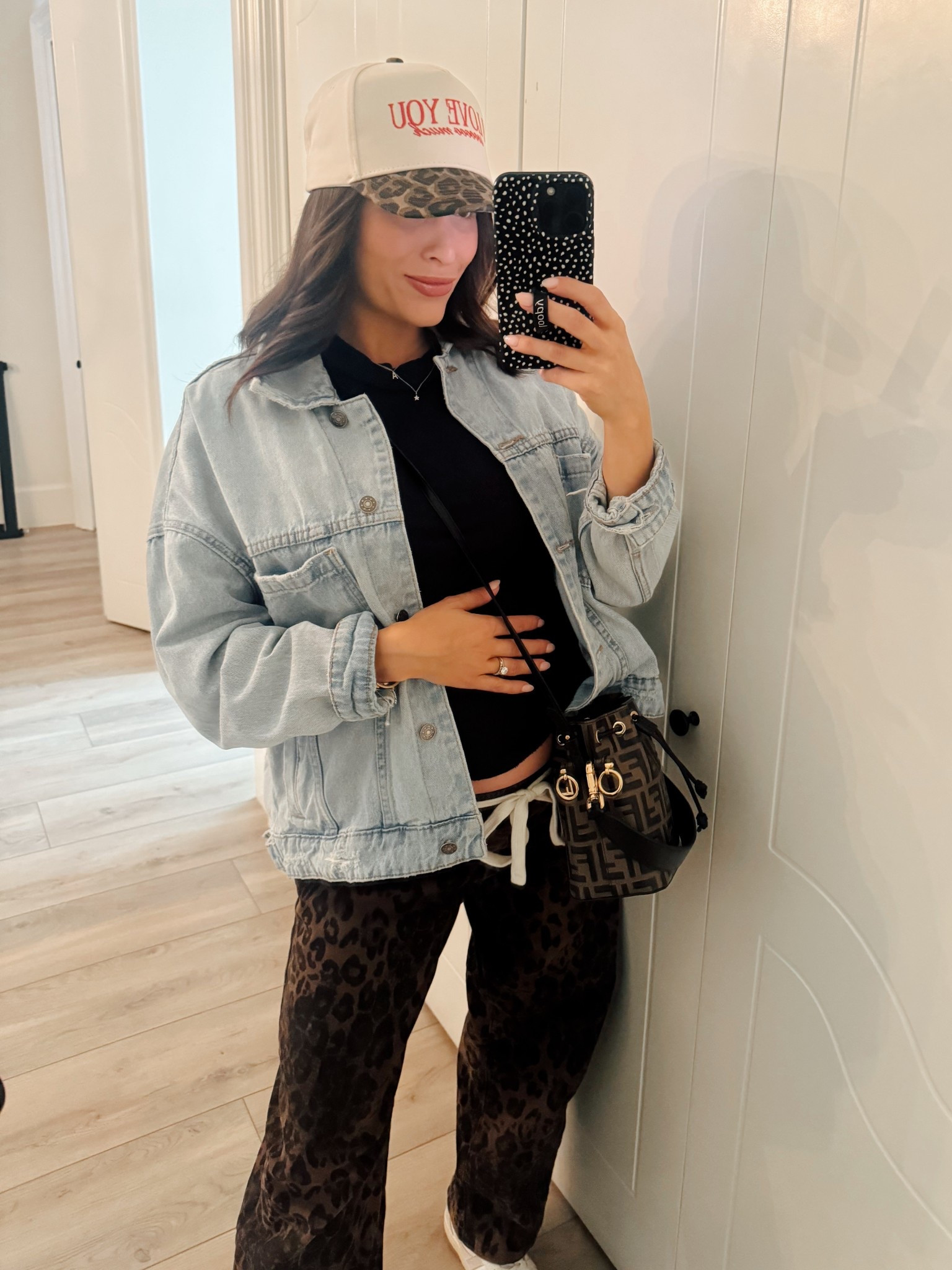 Leopard barrel jeans🤎

Amazon | Maternity | Joggers

#LTKBump #LTKFindsUnder100 #LTKootd