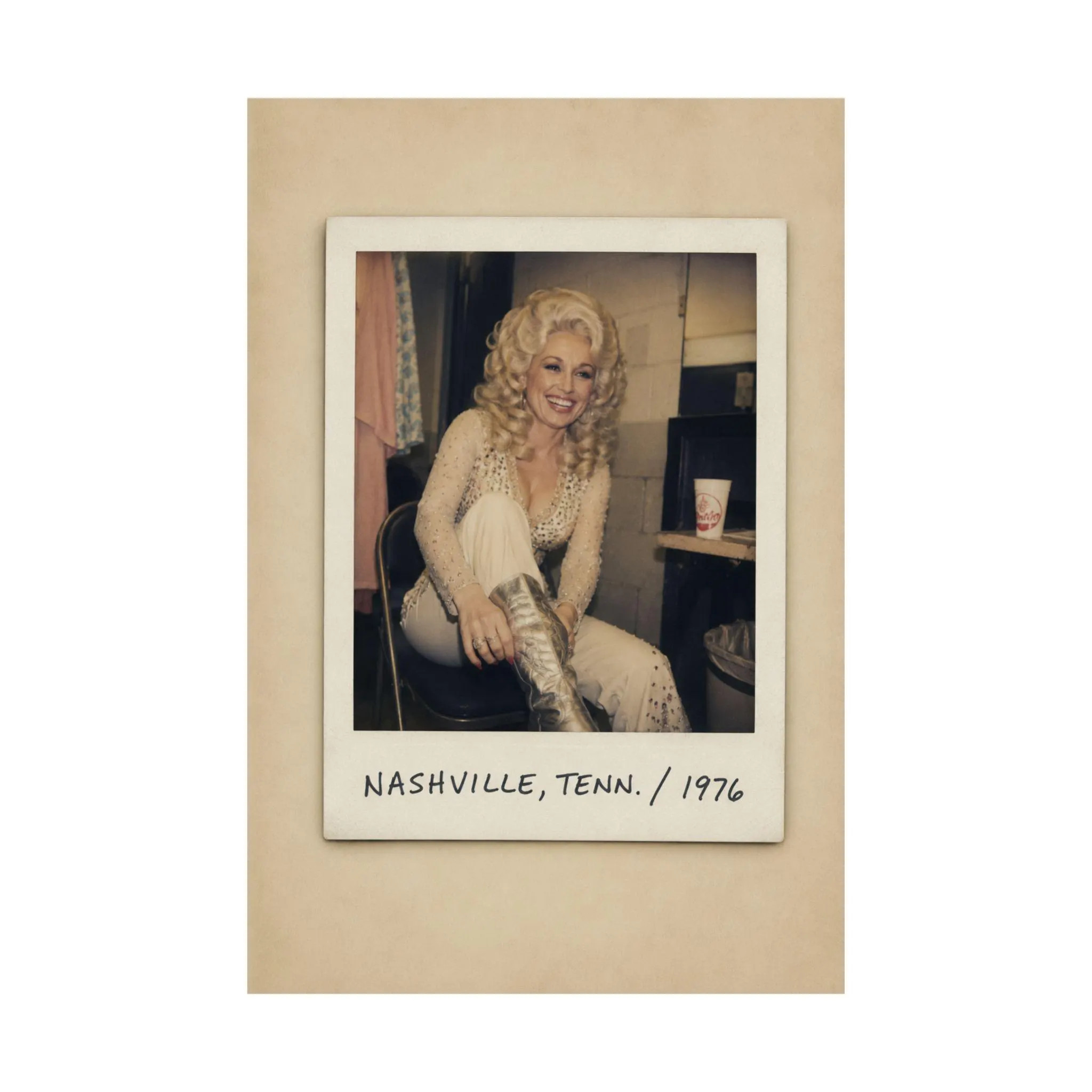 Dolly Parton 1976 Nashville Polaroid Poster, Vintage Country Music Matte Poster | Etsy (Global)