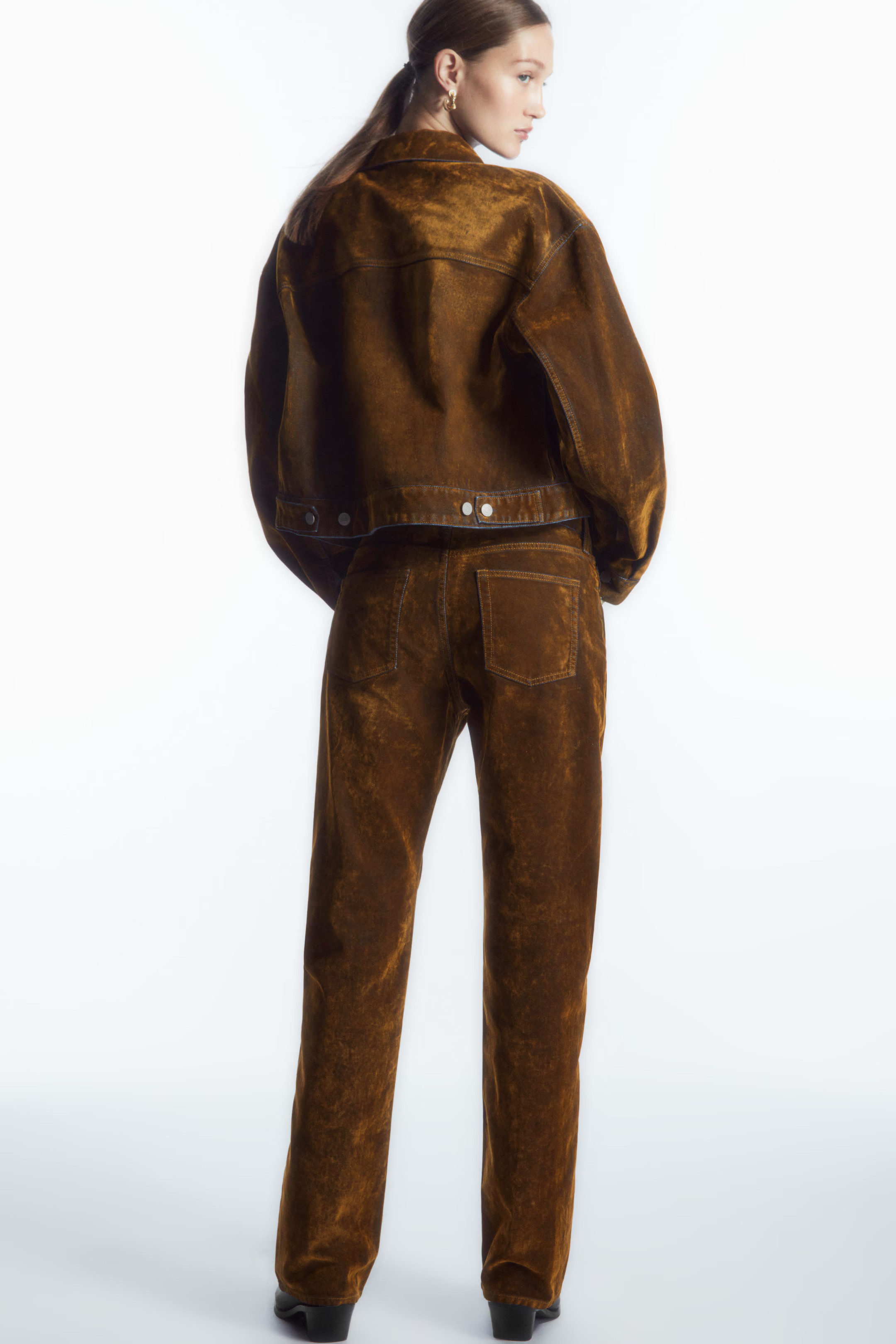 AMP FLOCKED STRAIGHT-LEG JEANS - RUST BROWN | COS (EU)