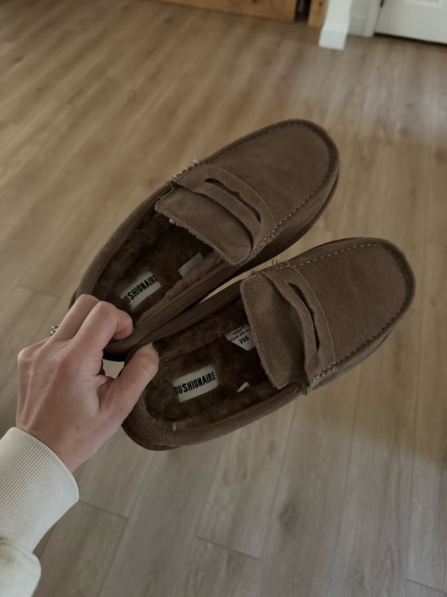 The cutest loafers for the fall/winter season 😍😍 currently on sale!

#LTKSeasonal #LTKSaleAlert #LTKootd