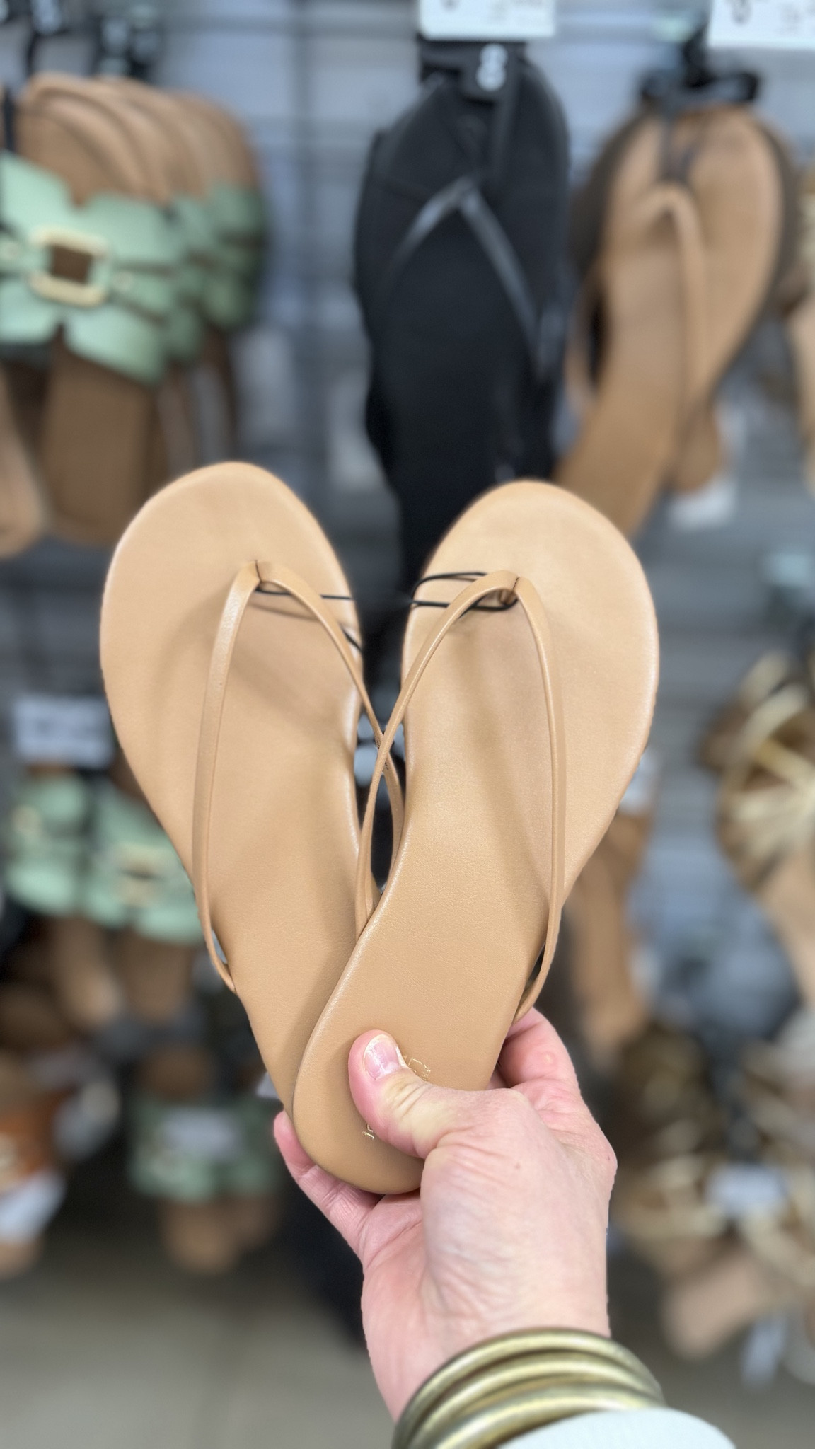 The kind of shoe you’ll reach for every single day 🤎 these classic nude flip flops go with literally everything from denim to breezy dresses. Simple, chic, and the ultimate warm weather staple you’ll pack on repeat.

They also come in black  

#LTKSwim #LTKTravel #LTKootd