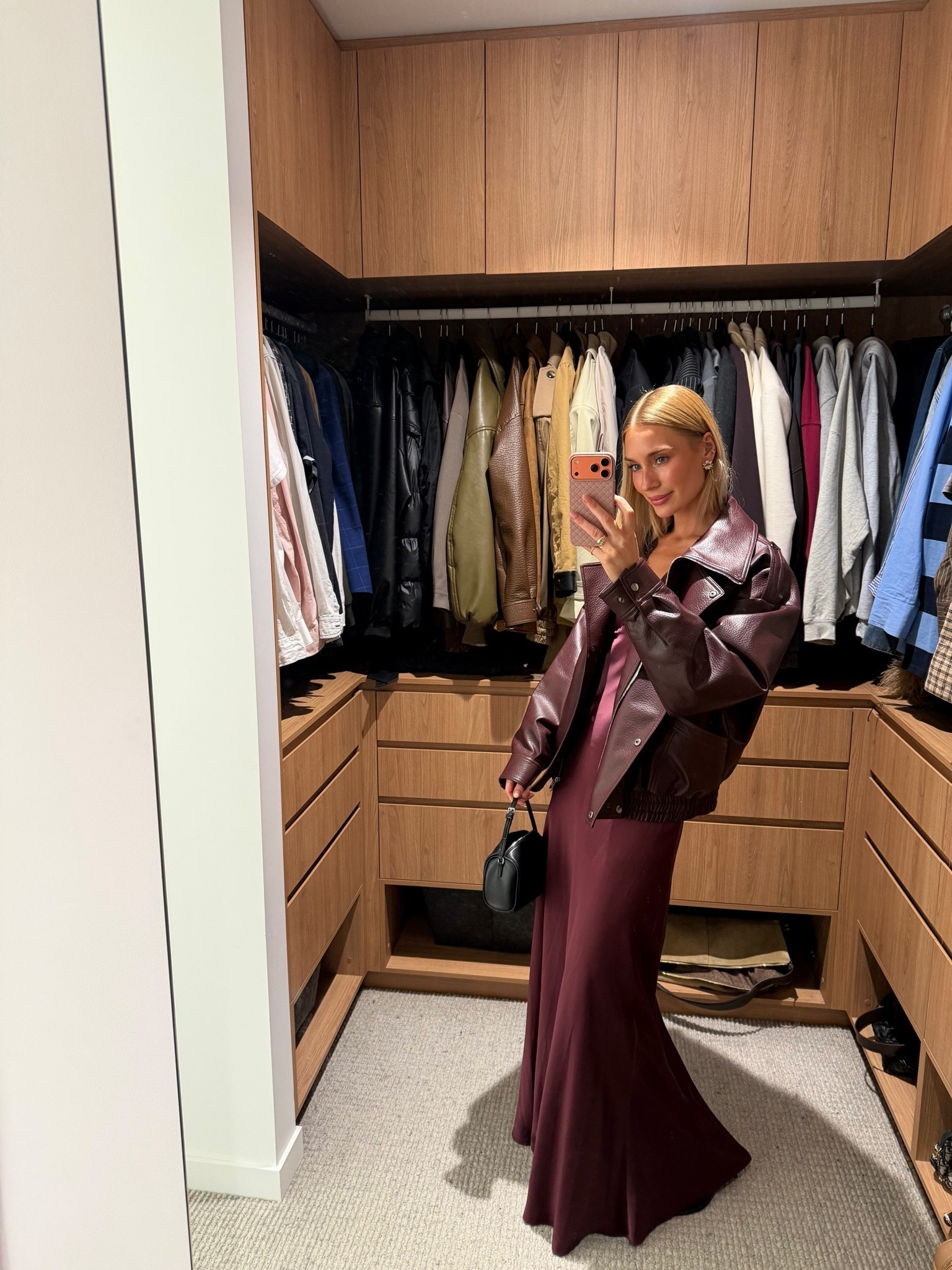 Burgundy love 💋

#LTKaustralia #LTKdatenight #LTKwinter
