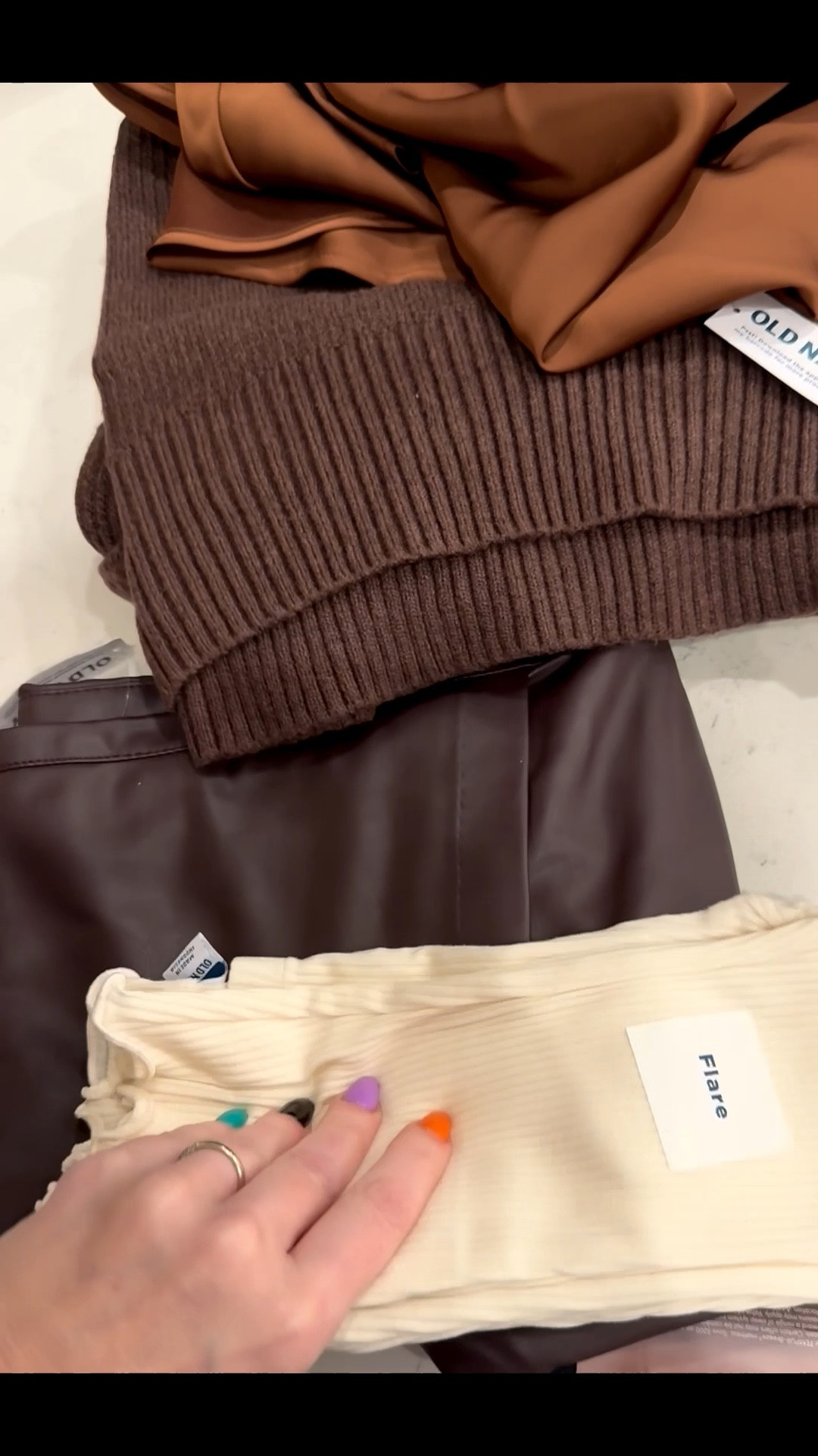 New arrivals from Old Navy! I’m obsessed with all the chocolates brown tones right now 

#LTKSeasonal #LTKStyleTip #LTKSaleAlert