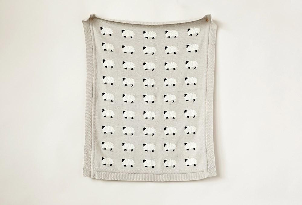 Grey Knit Blanket with Sheep – BURKE DECOR | Burke Decor