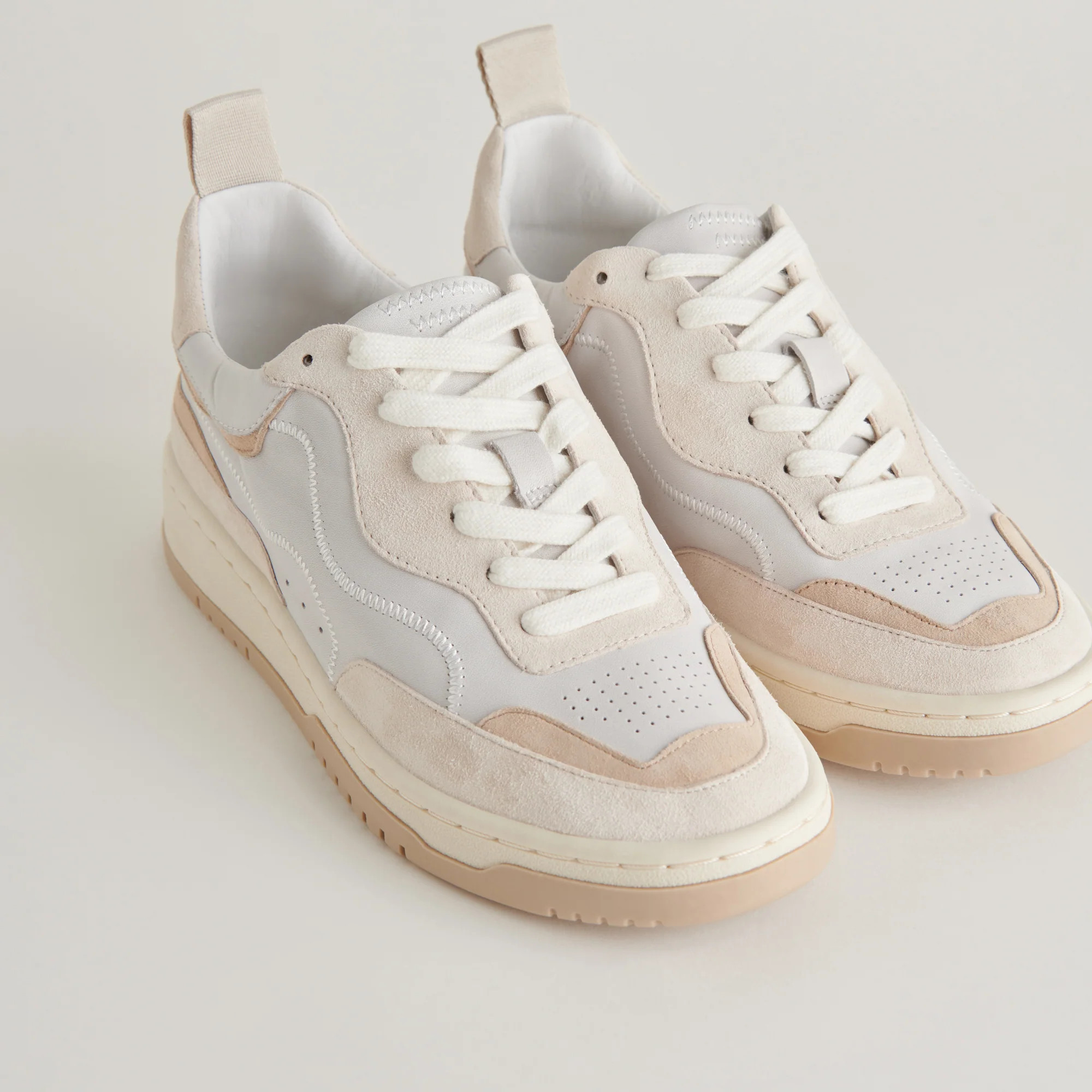 Adella Sneakers White Dune Leather | Comfortable White Dune Sneakers | DolceVita.com