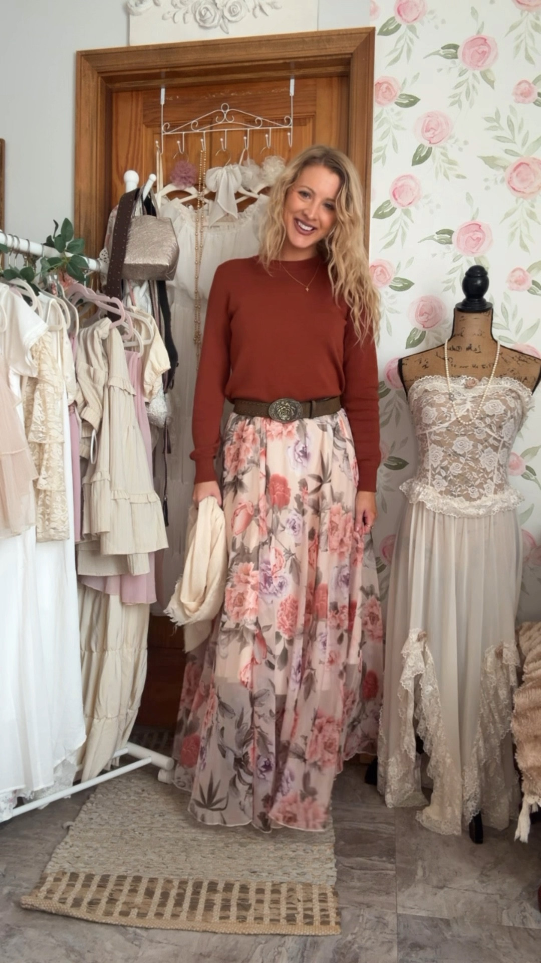 Staple plain sweater x 3 colors -
3 fall fits 🍂

#LTKSaleAlert #LTKFallSale #LTKSeasonal