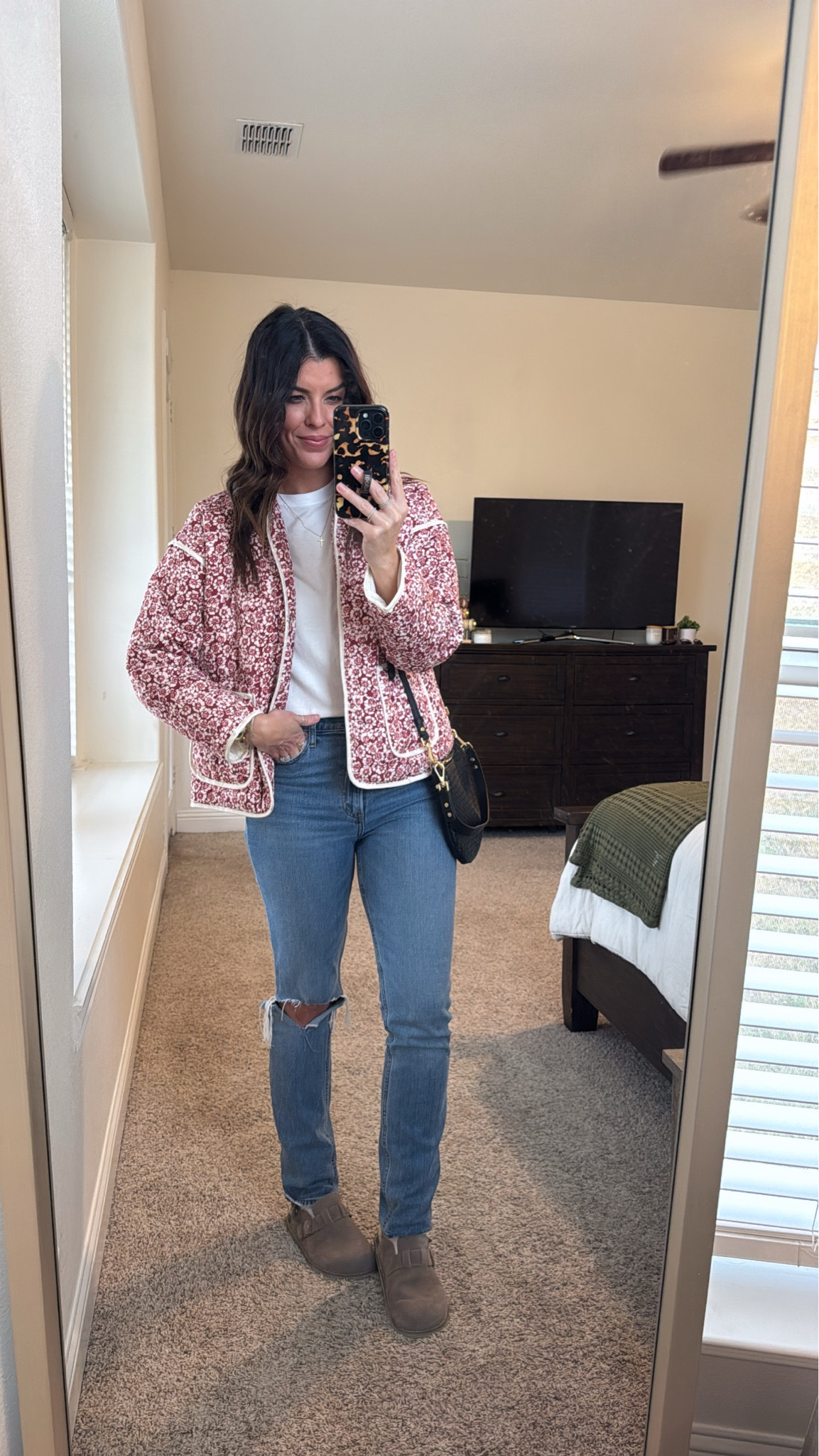 Happy December 🤍✨

#LTKgrwm #LTKootd #LTKCyberWeek