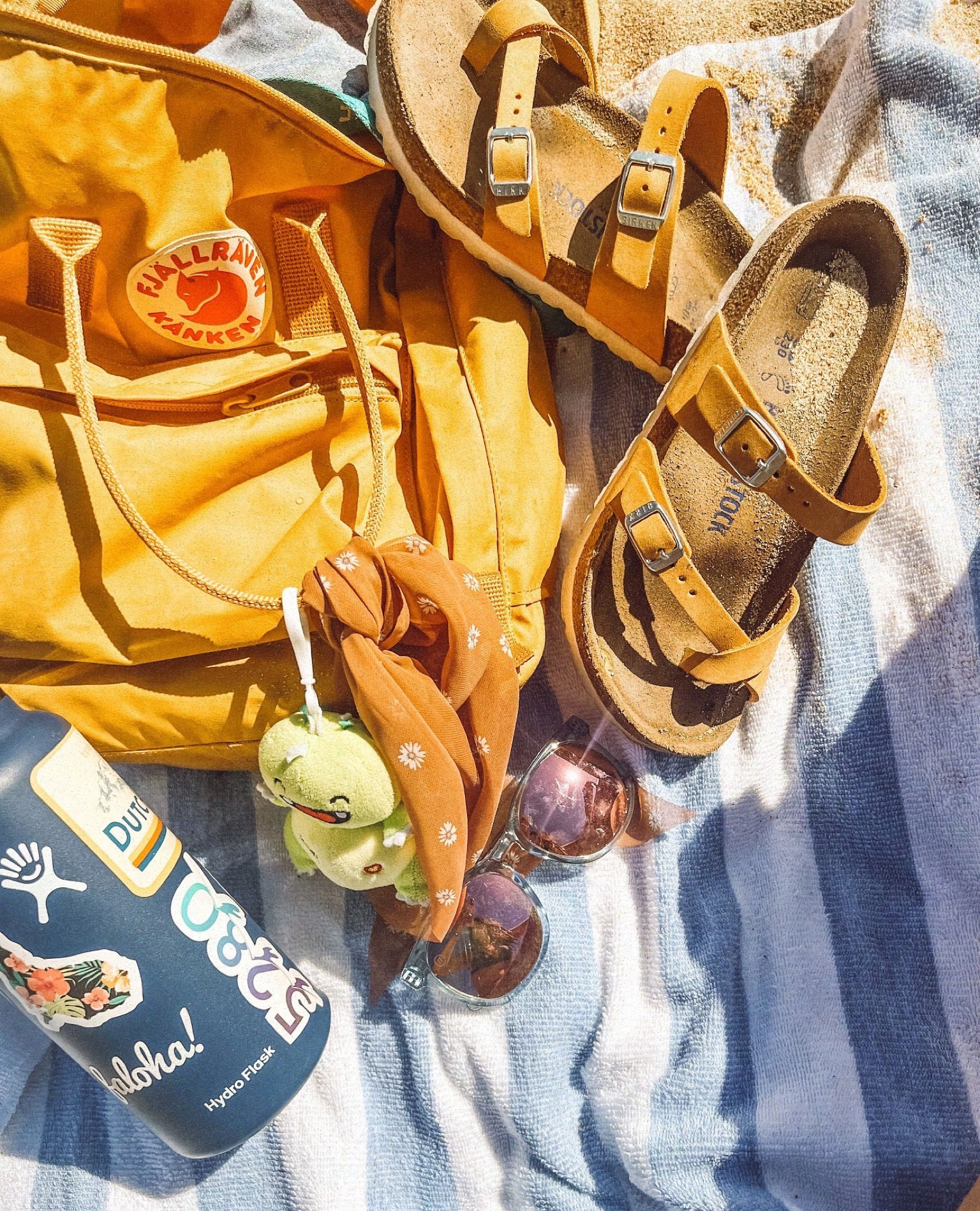 beach day !! it's been a while since i got some of these so linking some similar stuff for ya ! 

#LTKSeasonal #LTKxMadewell #LTKtravel