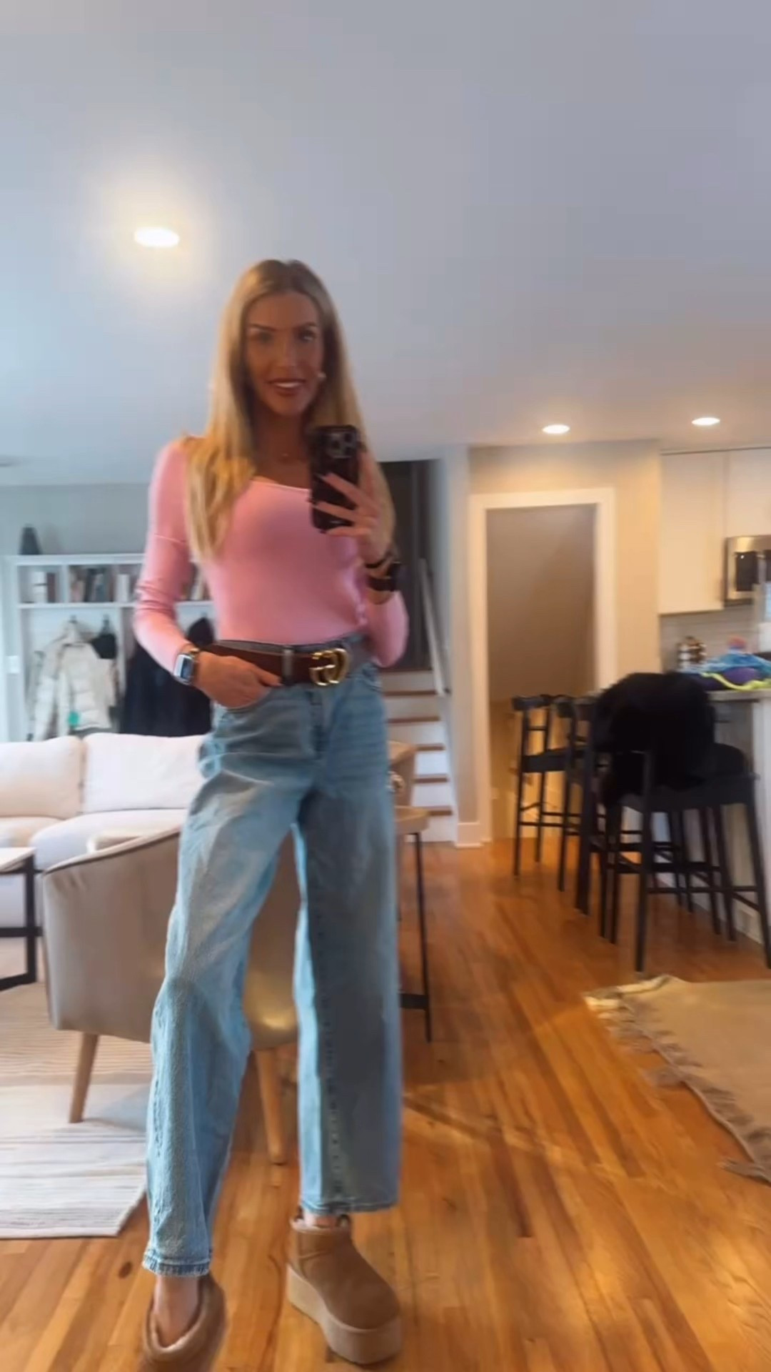 Headed to get groceries in a pop of color 💕

#LTKmomlife #LTKootd #LTKdayinmylife