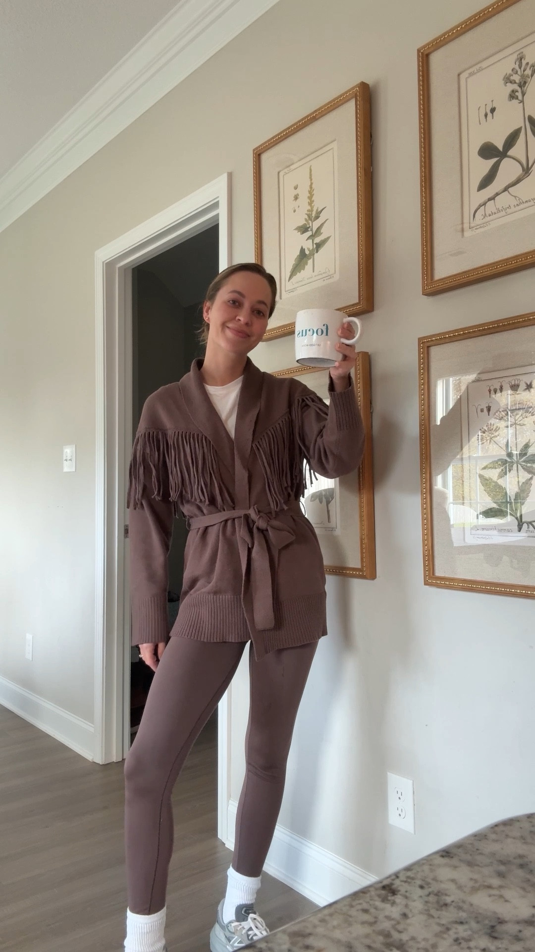 What I’m wearing today as an incredibly tired SAHM 😂