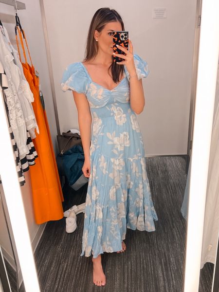 Size medium in this super flattering dress 

#LTKSeasonal