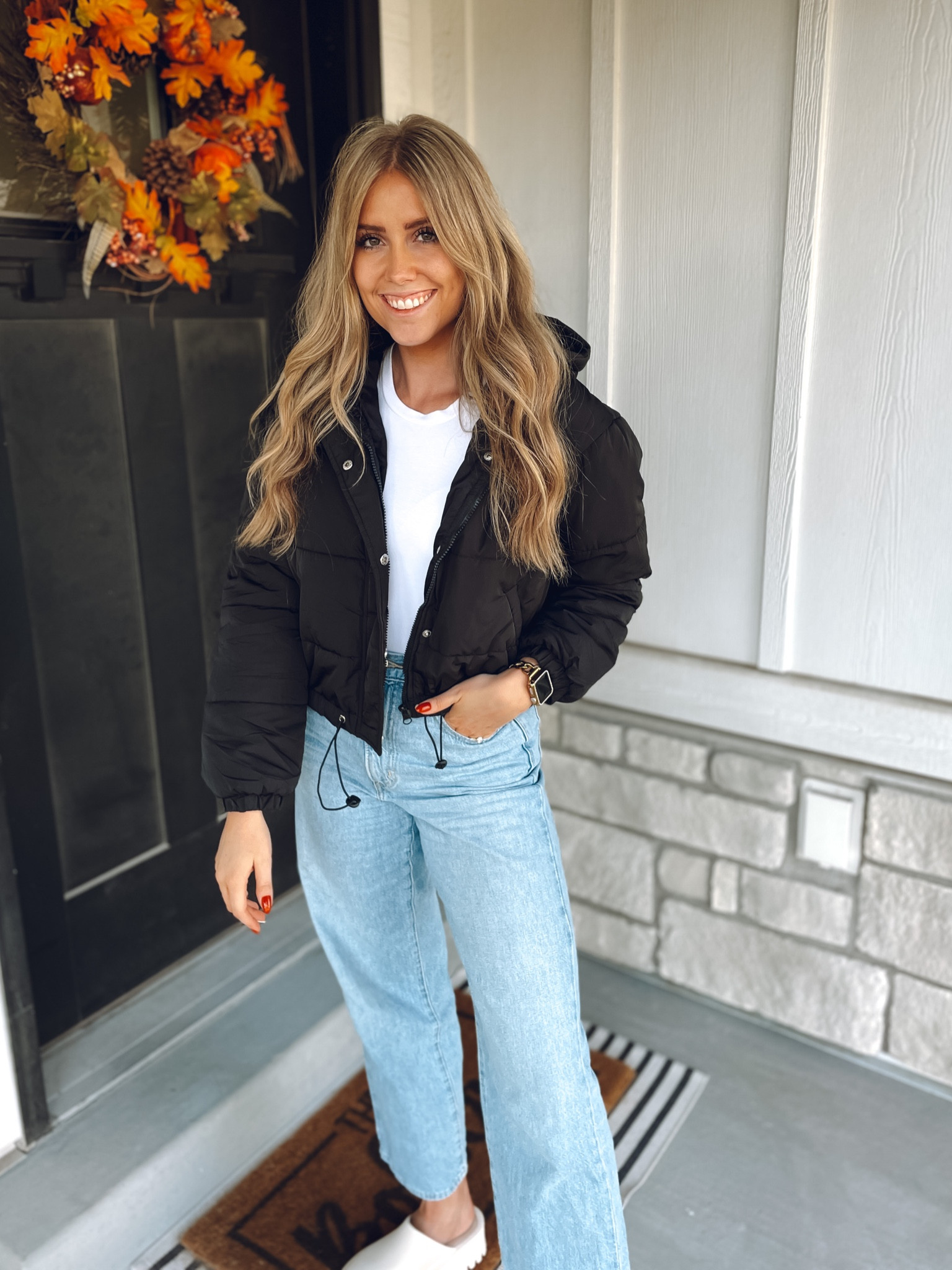 Black cropped puffer coat: size up one if want more length in the arms— I’m wearing size M
Bodysuit: true to size  
Jeans: true to size

| fall fashion | fall outfit | coat | winter fashion 