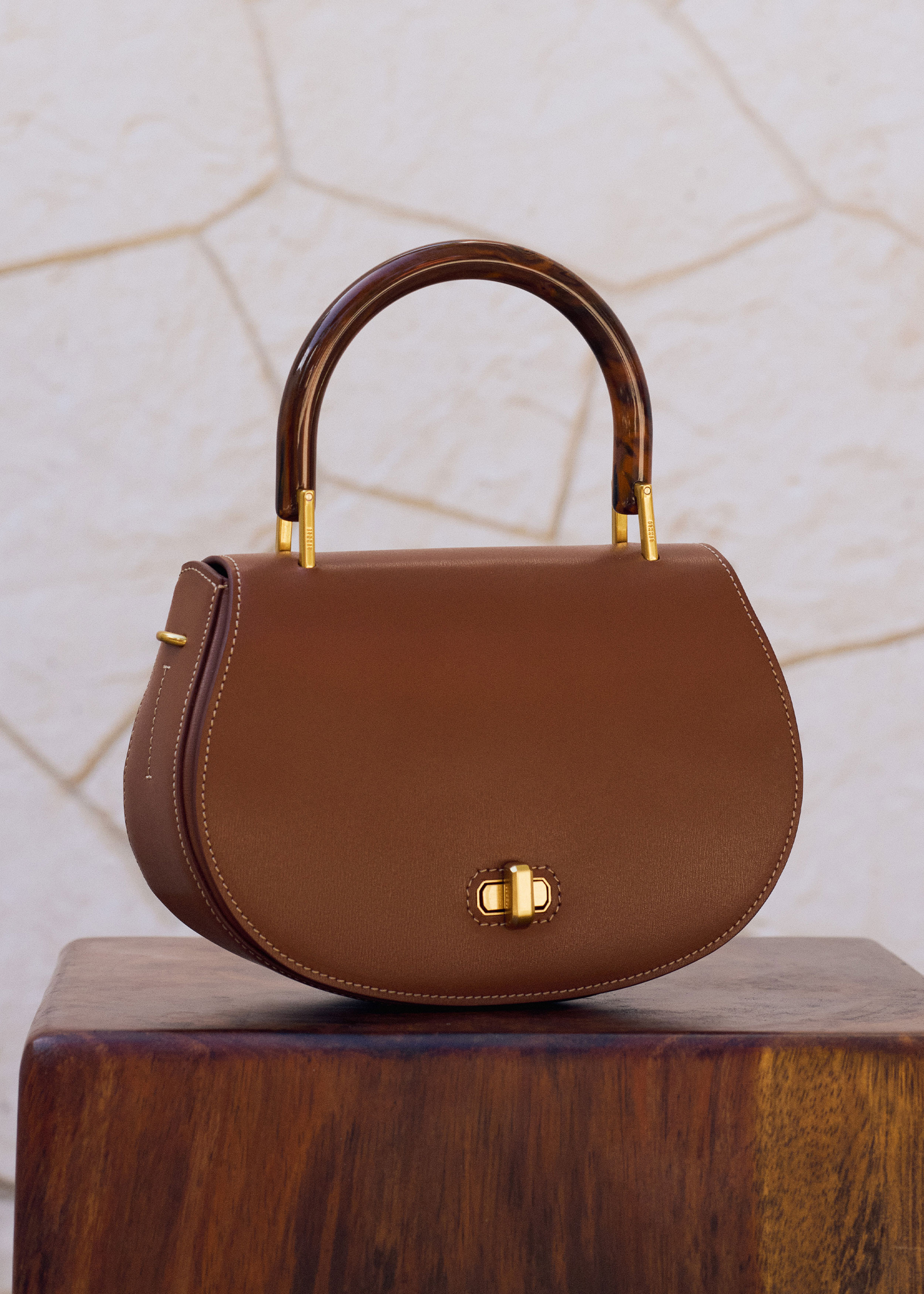 Structured Saddle Bag Italian Leather | ME+EM US