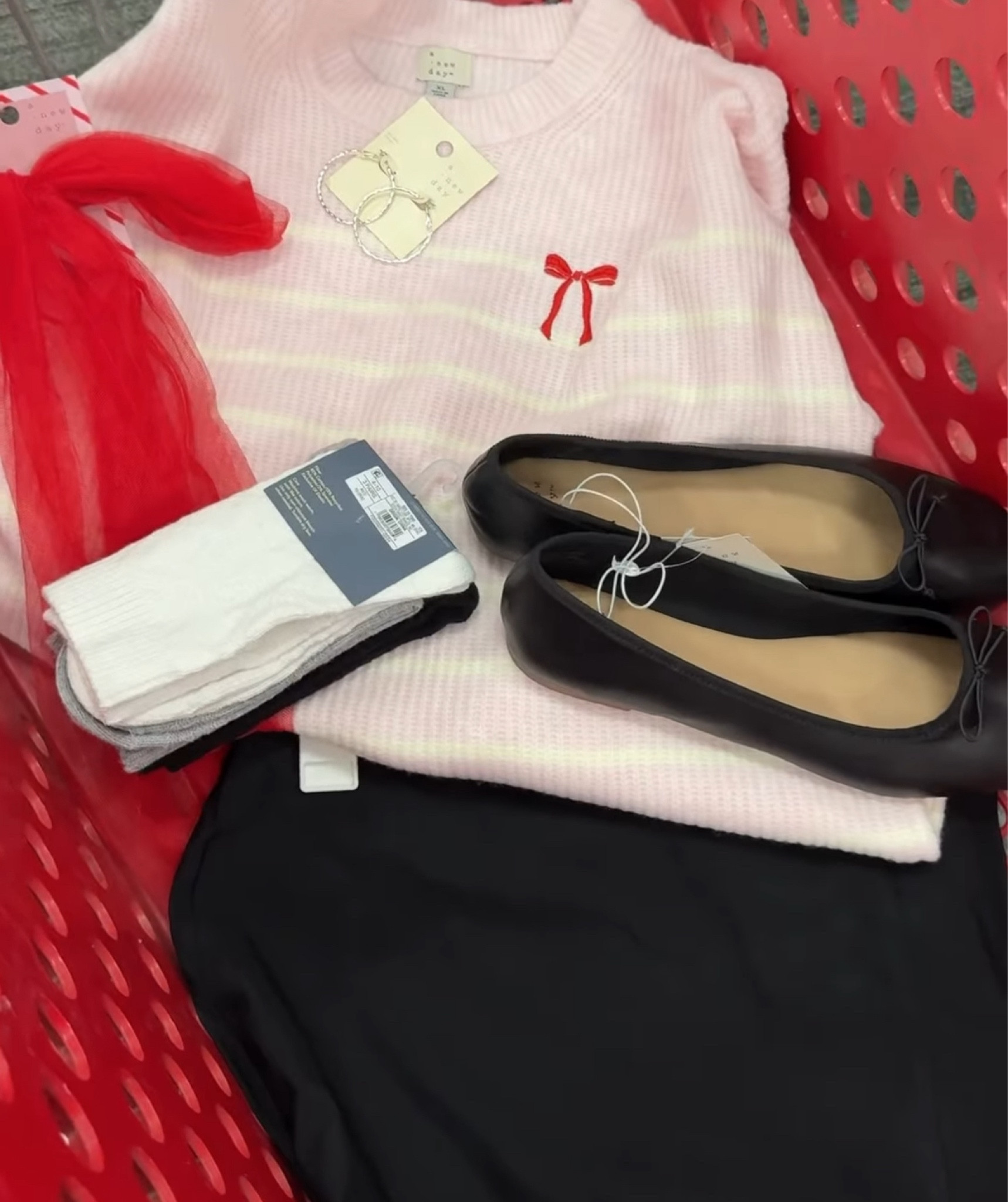 Red bow outfit at Target!

#LTKstyletip #LTKSeasonal #LTKfindsunder50
