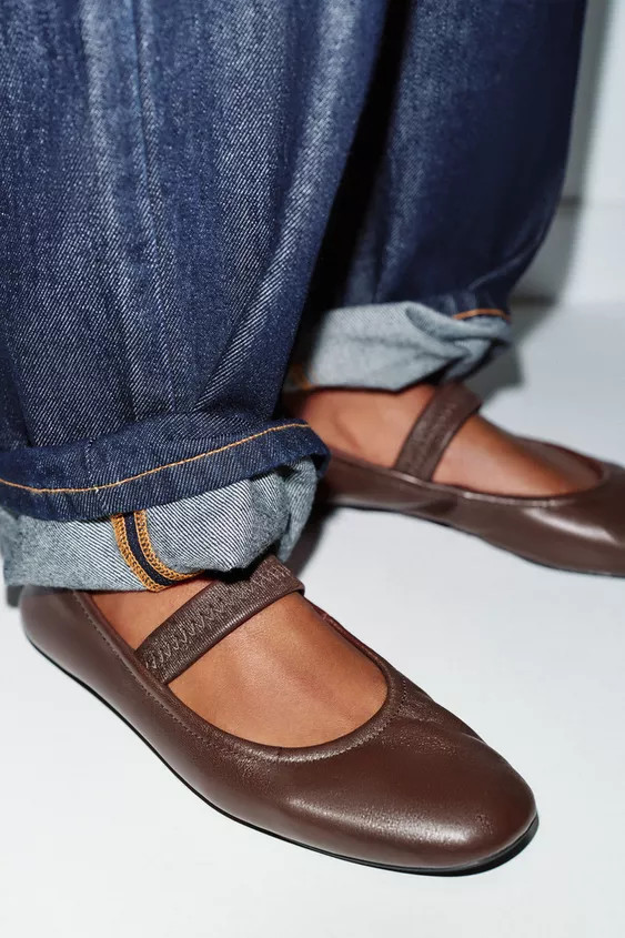 LEATHER BALLERINAS WITH ELASTIC STRAP | Zara UK