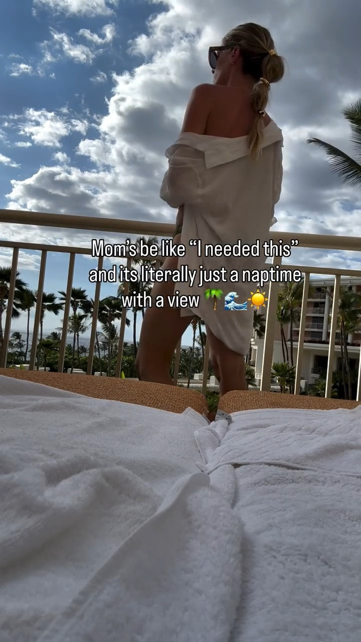 I’m really missing those slow vacation days right about now 😍🌴🌊

#momlife #momof3 #busymomlife #busymoms #mommoments #motherhoodjourney #travelingwithkids #familyvaca