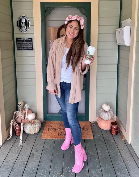 As raindrops💧say, two’s company, three’s a cloud ☁️.

🤷🏻‍♀️

And this pair of @sam_edelman #pinkboots are a 〰 VIBE 〰 + double as ☔️👢#pinkwellies !

Shop my outfit deets on my @shop.ltk account, linked in my bio!
…

#wellieboots #pinkrainboots #rainydayoutfit #rainydayootd #rainrainrain #texasweatheriscrazy #atxfashion #atxfashionblogger #austinfashion #austinstyle #austinblogger #austinstyleblogger #atxstyleblogger #falloutfitinspo #falloutfitideas #falloutfitidea #novemberrain #rainoutfit #rainyoutfit 

#LTKSeasonal #LTKfit #LTKunder50