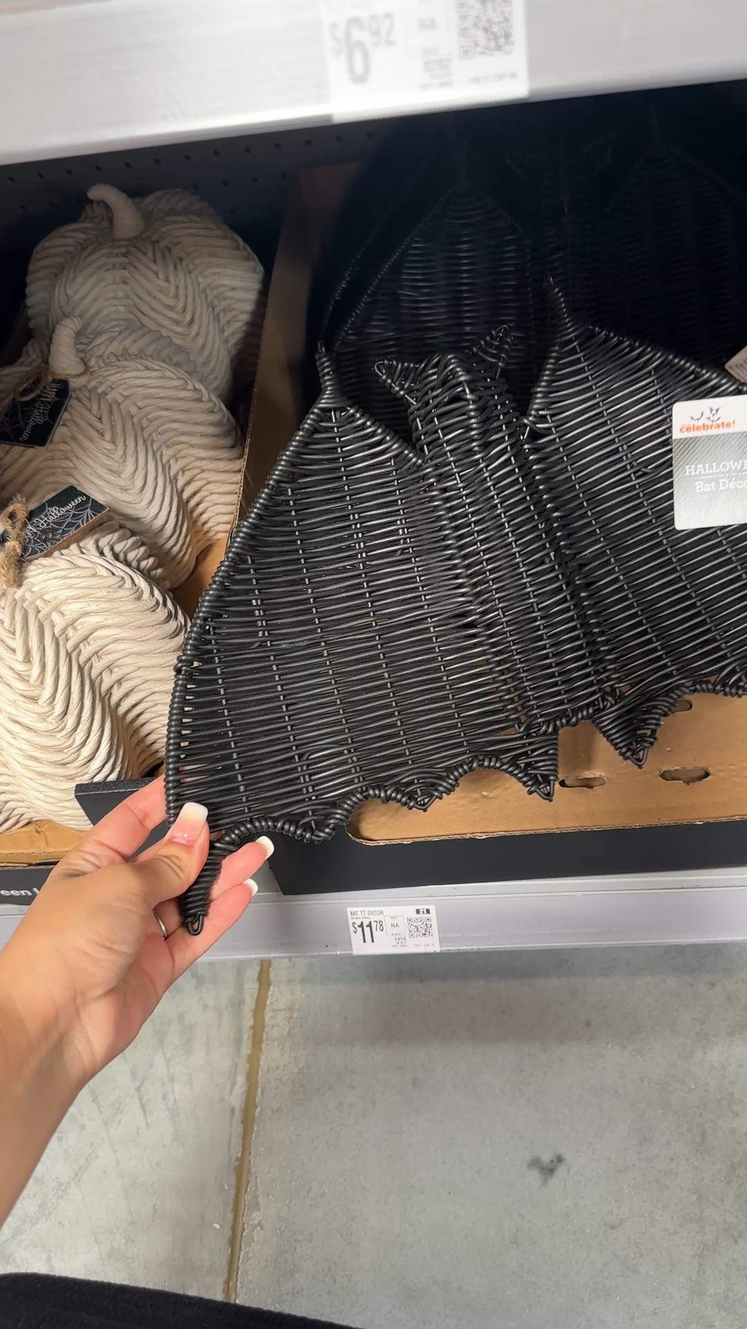 Woven Bat Tabletop Decor 🫰