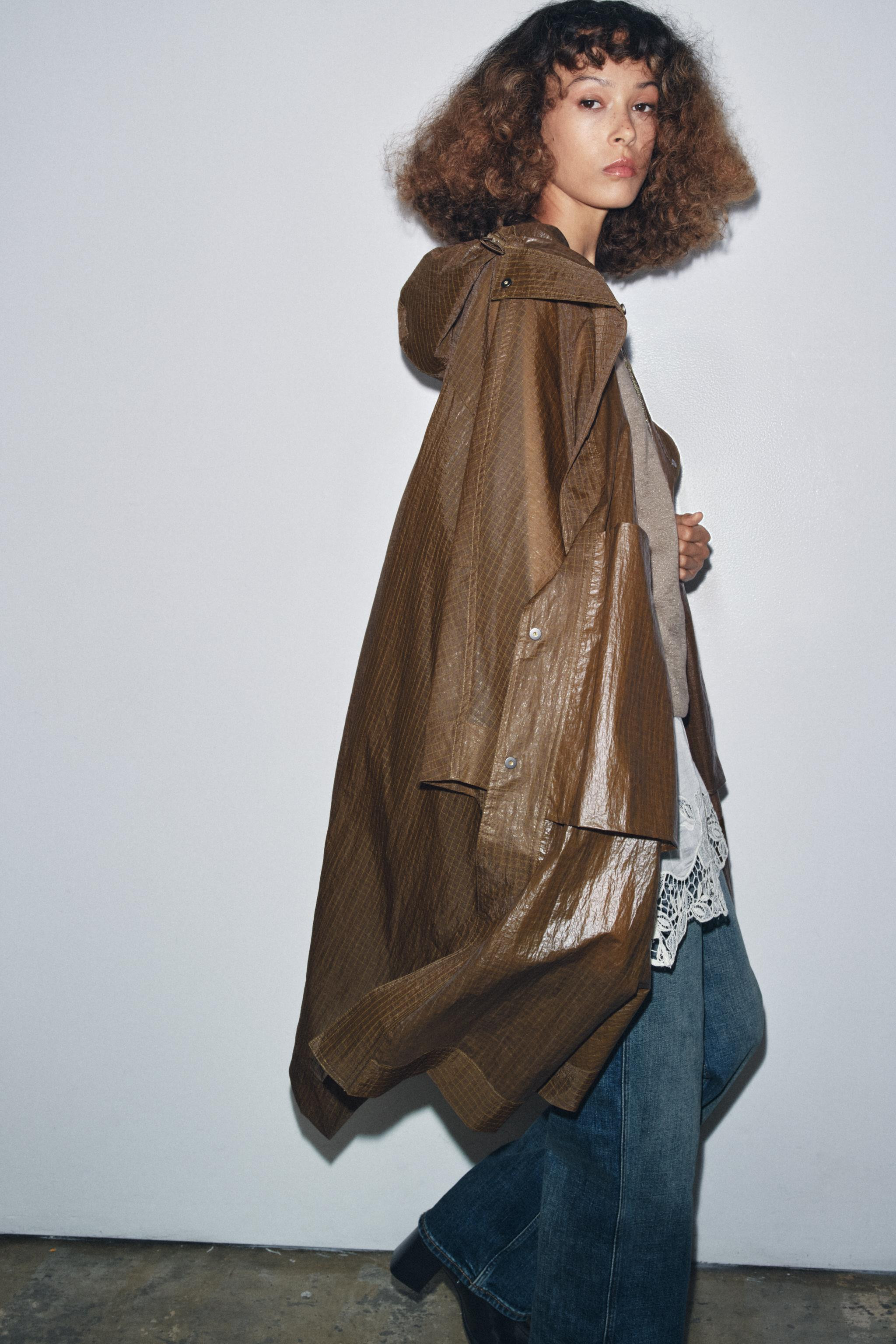 OVERSIZED CAPE PARKA WITH HOODIE ZW COLLECTION | Zara US