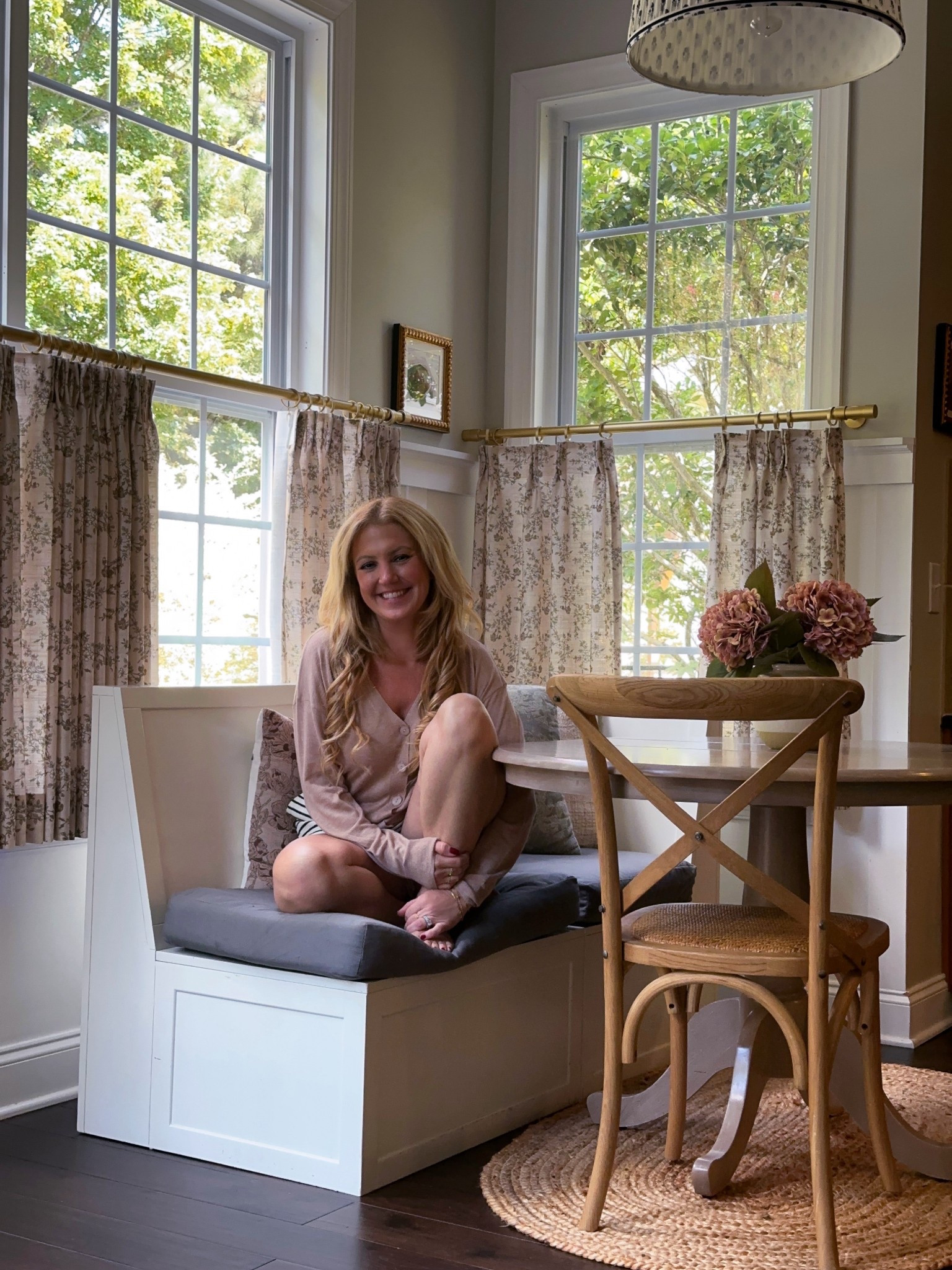 My coastal cottage kitchen nook 🤍 A cozy corner for coffee, family breakfasts, or just a quiet moment. Linking the cane chairs, café-curtains, banquette seating, and my favorite decorative accents so you can create the same vibe.

#LTKhome #LTKdecor #LTKstyletip #LTKcozy  
#KitchenNook #BreakfastNook #HomeDecorIdeas  
#CoastalCottage #FrenchCaneStyle #MomLifeDecor  
#CoffeeCorner #MyHomeVibe #StyledSpaces  
#LTKhomefinds #LTKinspo #LTKinteriors  

#LTKStyleTip #LTKSeasonal #LTKHome