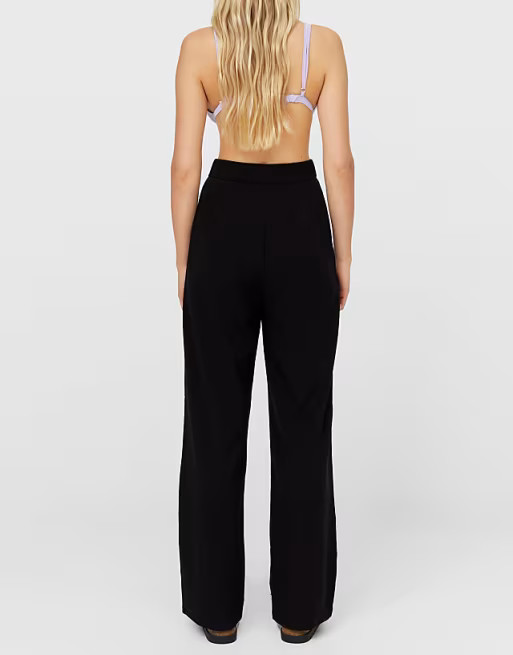 Stradivarius wide leg relaxed dad pants in black | ASOS (Global)