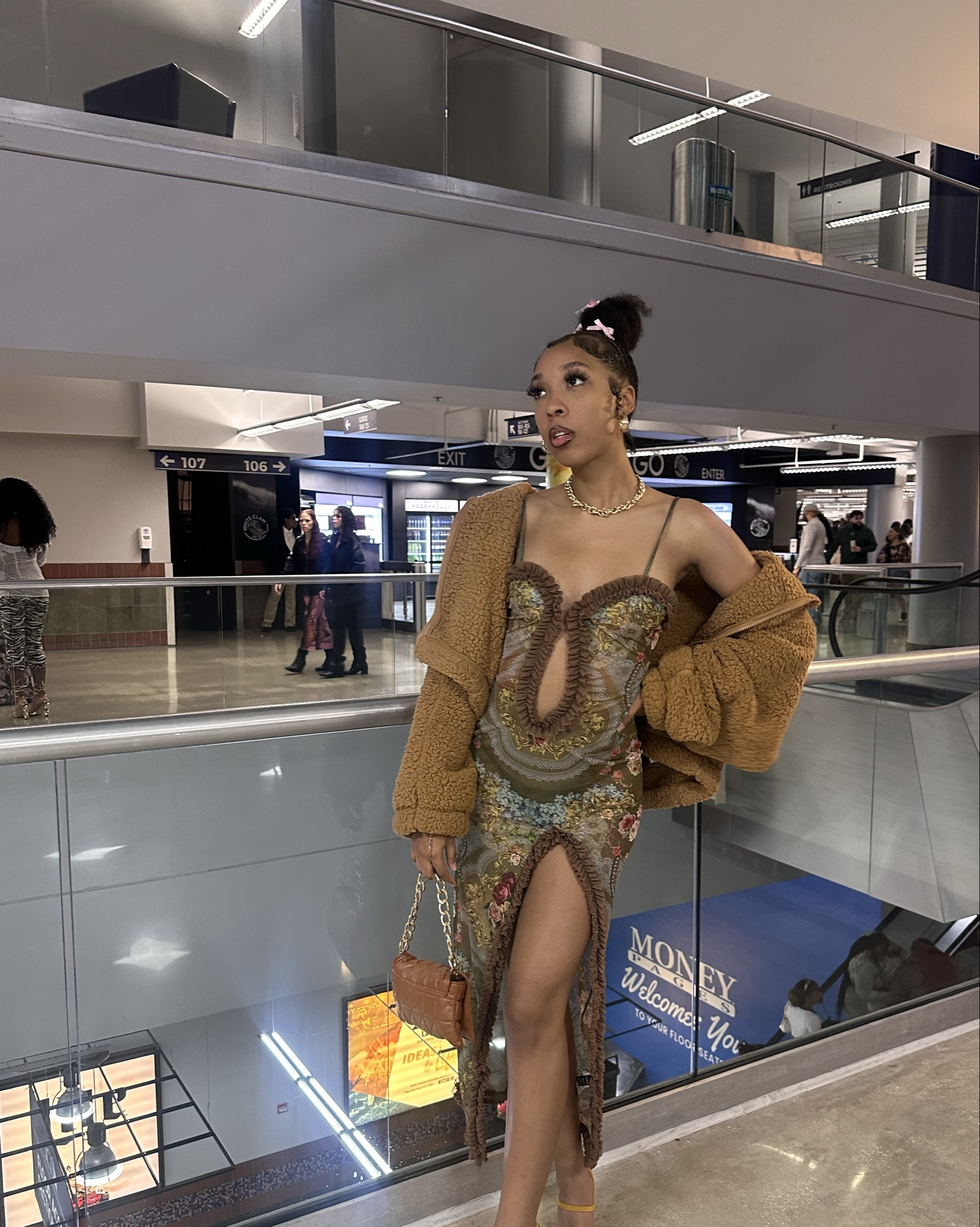 My look for the Jhene Aiko concert! Absolutely lovee this dress!🤍🪄
#magictour 

#LTKParties #LTKBeauty #LTKStyleTip