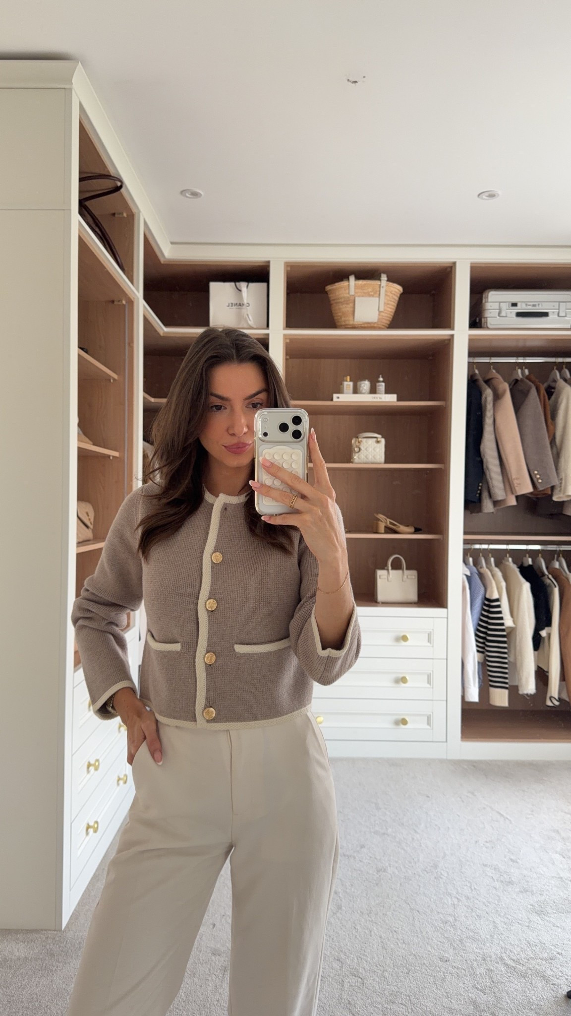 Cute Abercrombie cardigan for spring - knitwear 

#LTKootd #LTKWorkwear #LTKgrwm