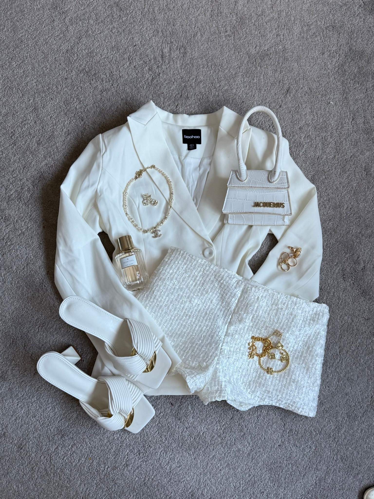 It’s giving sophisticated 🤍🫧 @boohoo @prettylittlething 

#LTKmidsize #LTKdatenight #LTKspring