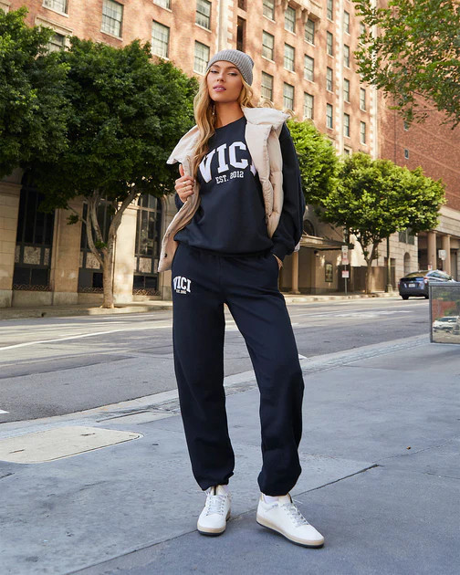 VICI Logo Sweatpants - Black | VICI