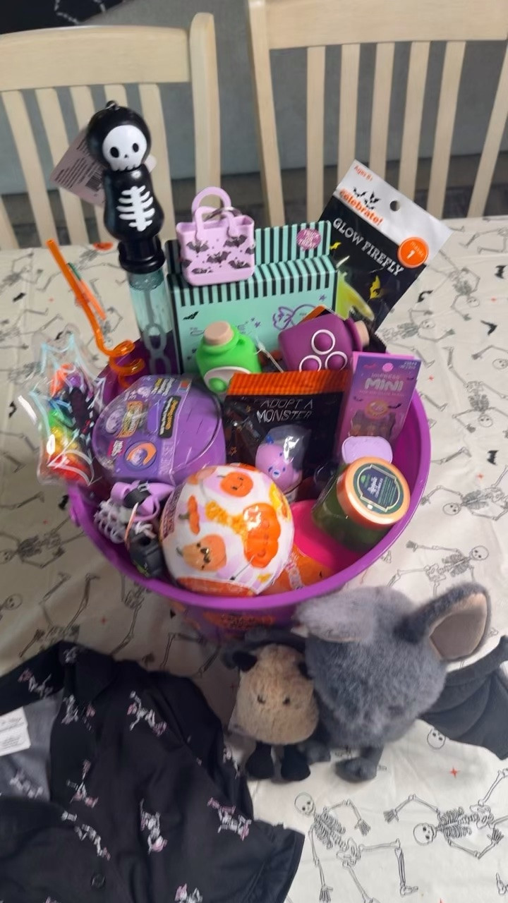 Winnie’s Boo Basket!
#boobasket #boobasketideas #spookybasket #boobasketforgirls #halloween

#LTKmomlife #LTKSeasonal #LTKKids
