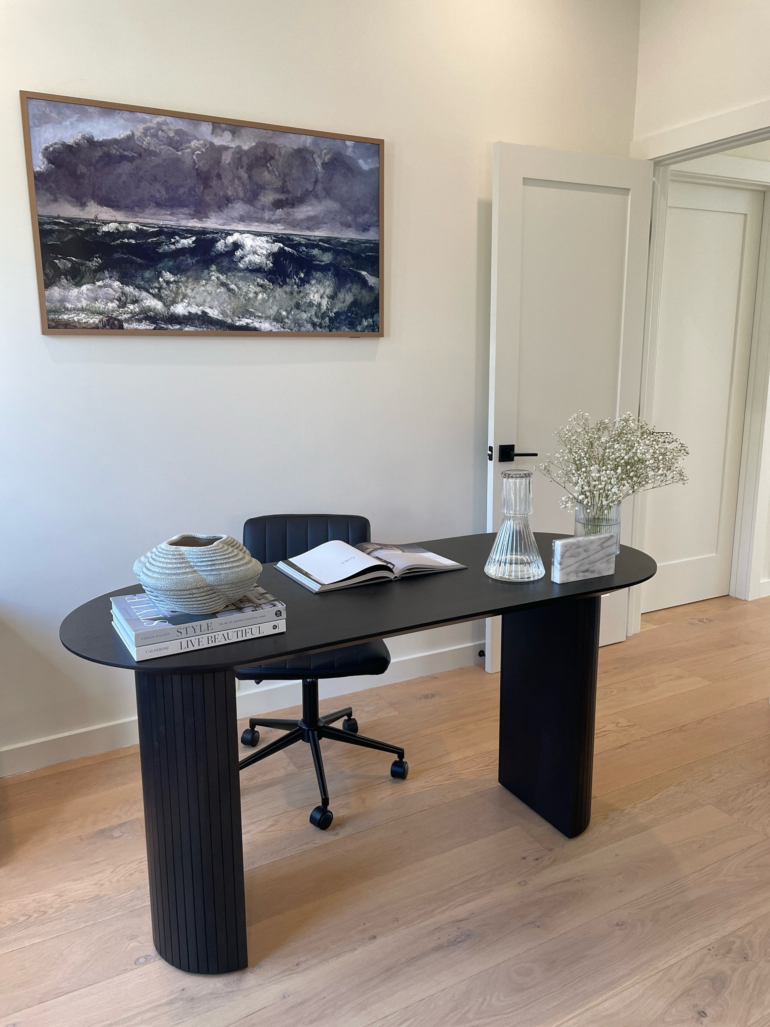 Home office refresh ✨

#LTKhome #LTKfindsunder50 #LTKfindsunder100
