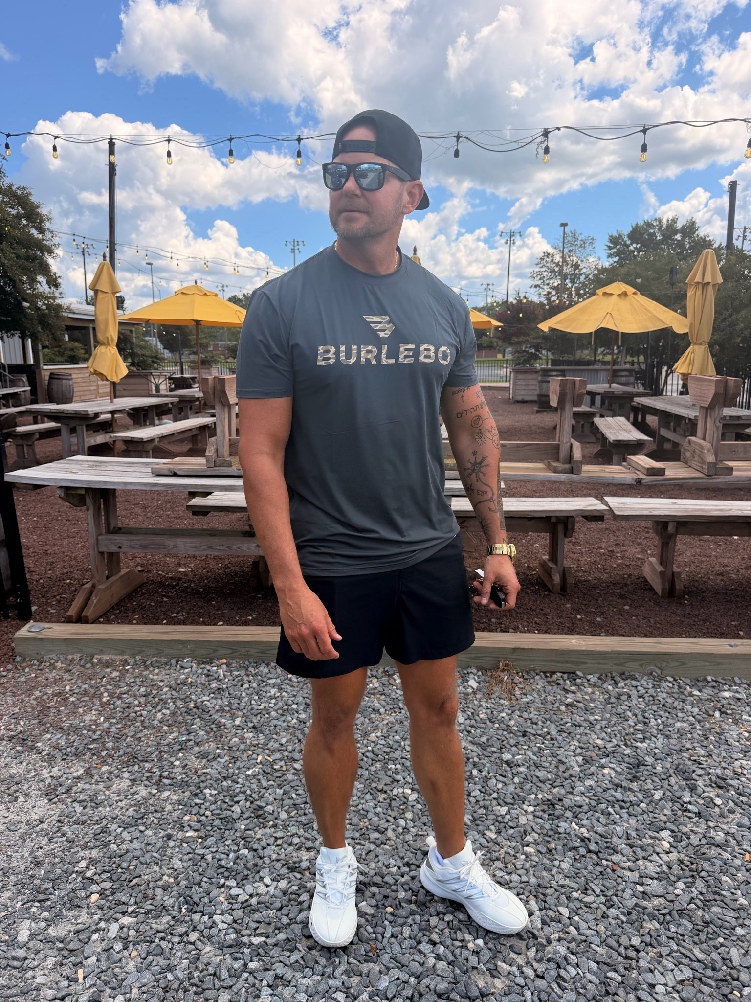 Mark’s fit today. These are his FAVORITE SHORTS! He is 6’2, 200 pounds and in size large in both

#LTKSaleAlert #LTKgrwm #LTKMens