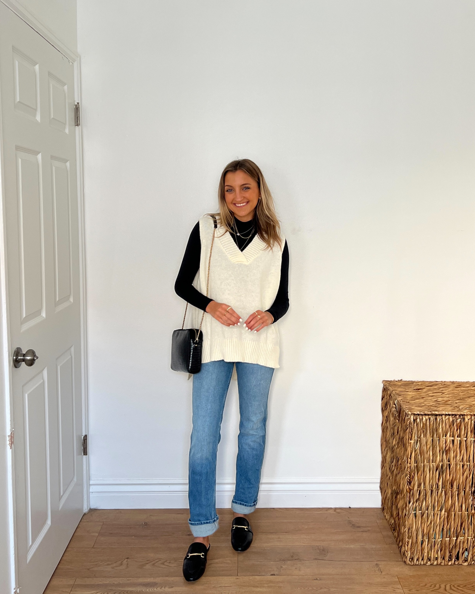 Business casual outfit idea / office ready outfit idea 🖤 

Code styledbymckenz24Q1 for 15% off your SheIn trousers and sweater