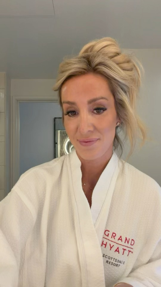 Quick little get ready with me!

#LTKgrwm #LTKdayinmylife #LTKmorningroutine