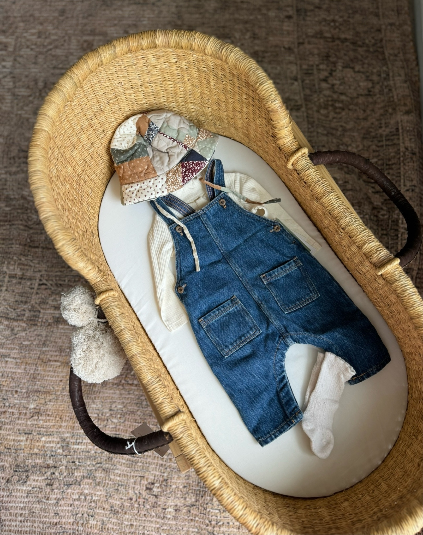 The turtleneck, overalls, & bucket hat 🥹🥹

#LTKBump #LTKStyleTip #LTKBaby